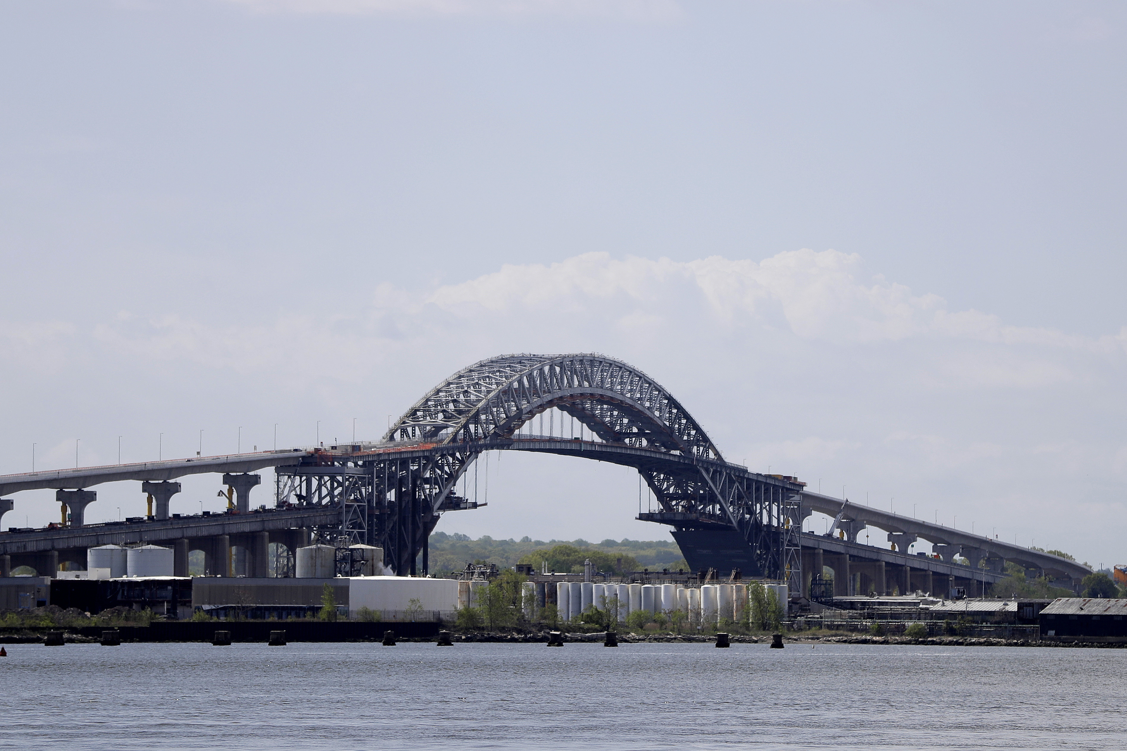 Bayonne Bridge project praised, but $350 million over budget