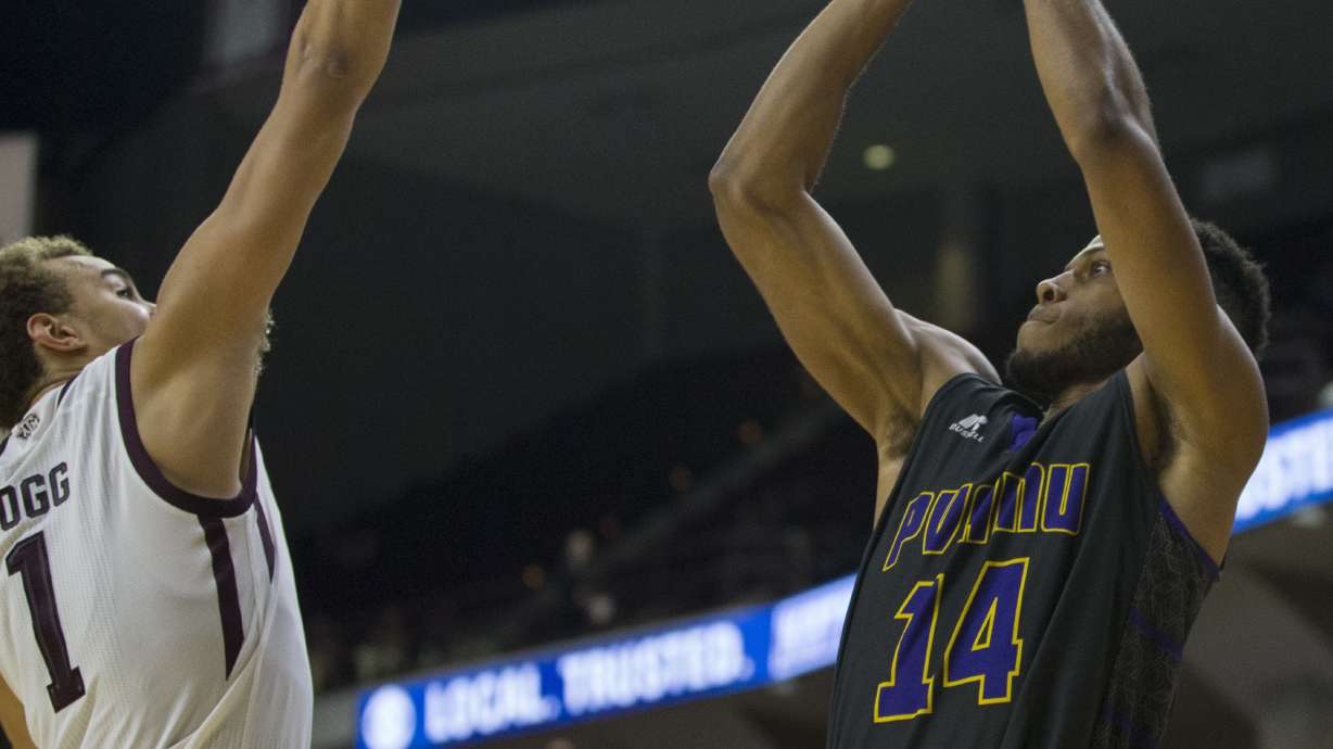 No. 7 Texas A&M beats Prairie View A&M 73-53