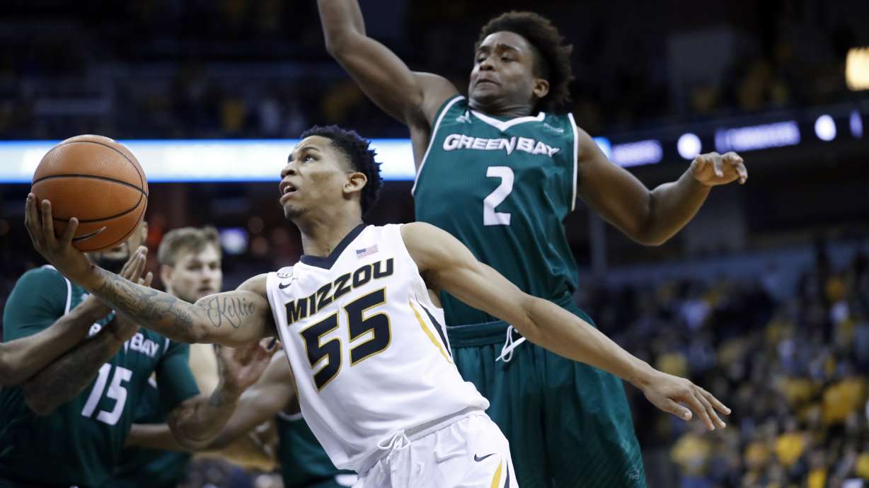 Geist leads Missouri past Green Bay 100-77