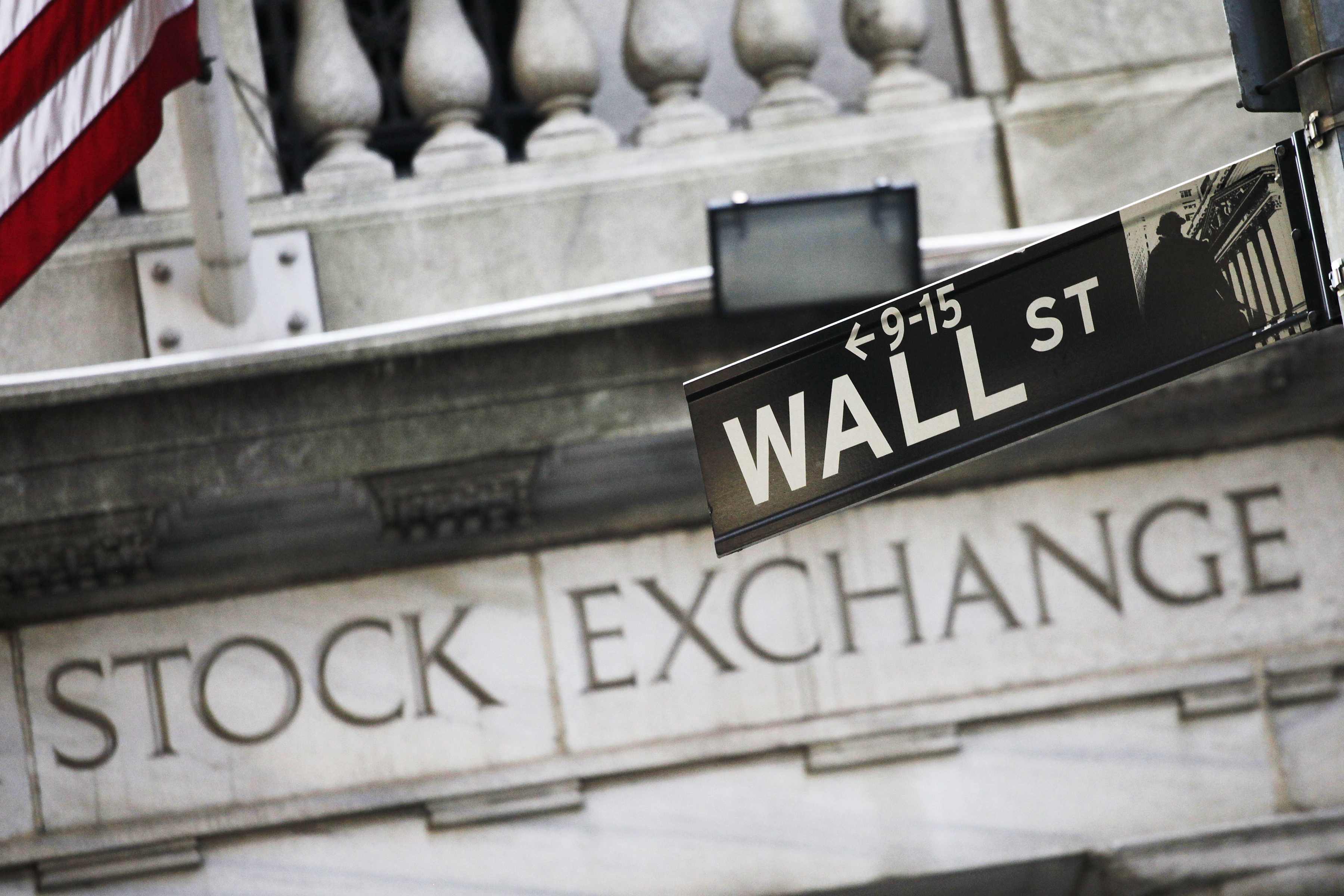 Asian shares fall back as investors show caution over China