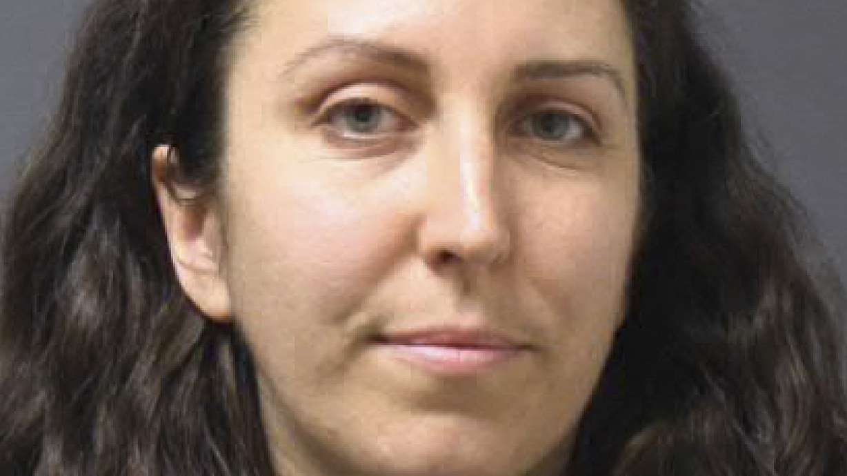 Woman who grabbed 'OK To Be White' notes thanks supporters