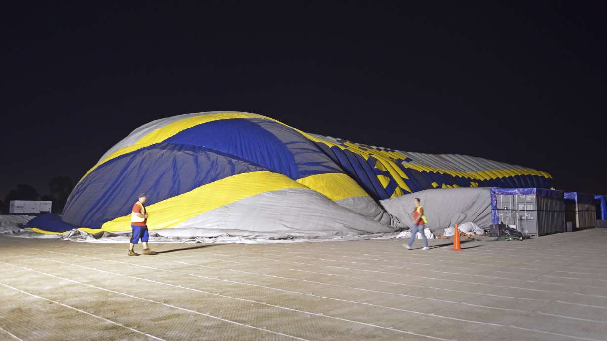 Goodyear blows up new home for airship: an inflatable hangar