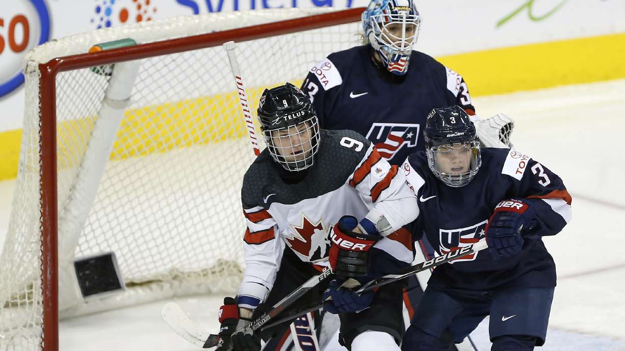Teen Cayla Barnes youngest player on USA hockey team