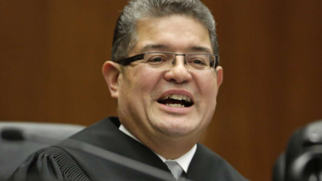 The Latest: Statistics key at phony stash-house hearing