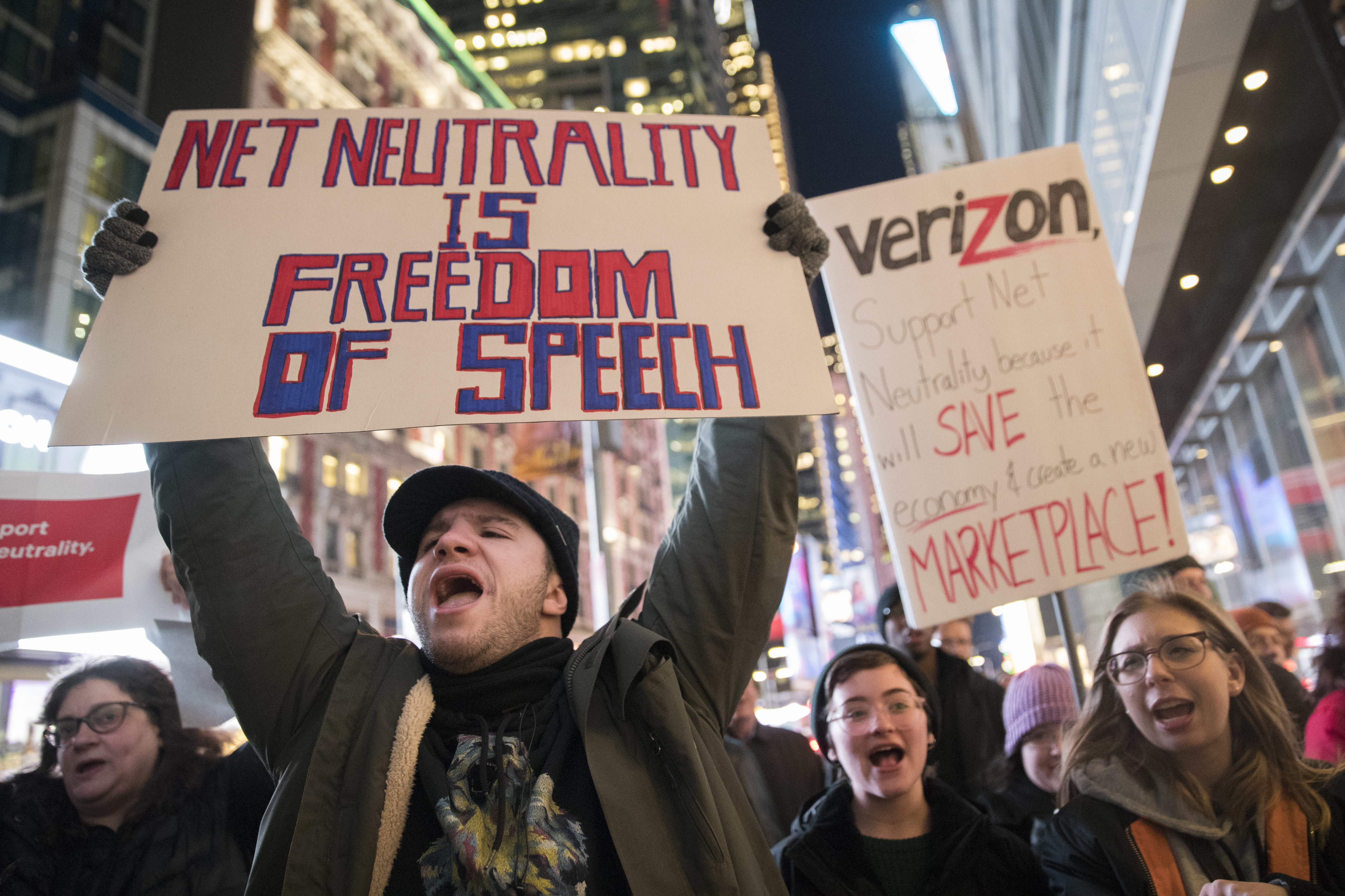 The Latest: States warming up net-neutrality lawsuits