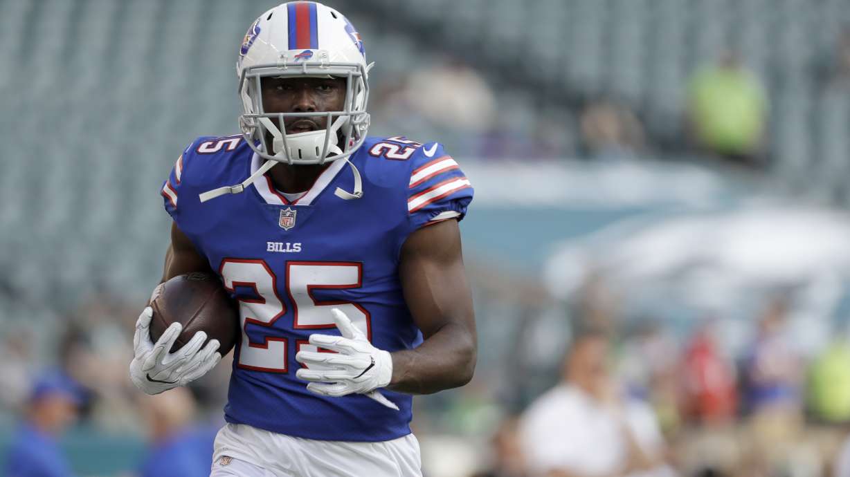 10,000 yards not enough for Bills' McCoy; 12K is new goal