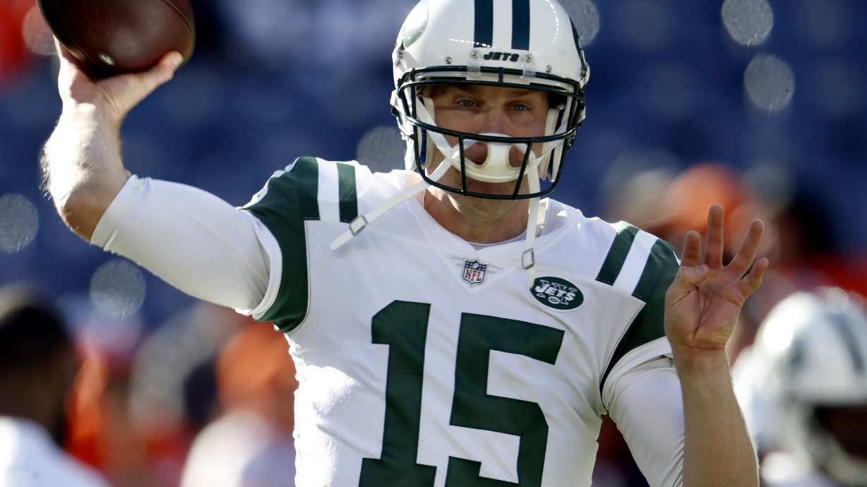 Injured McCown to serve as player-coach for Jets vs. Saints