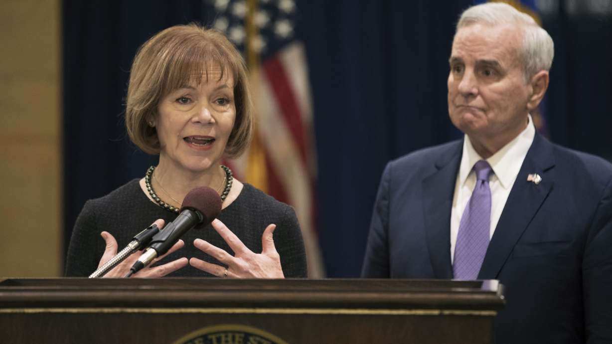 Franken confirms handover to Smith in early January