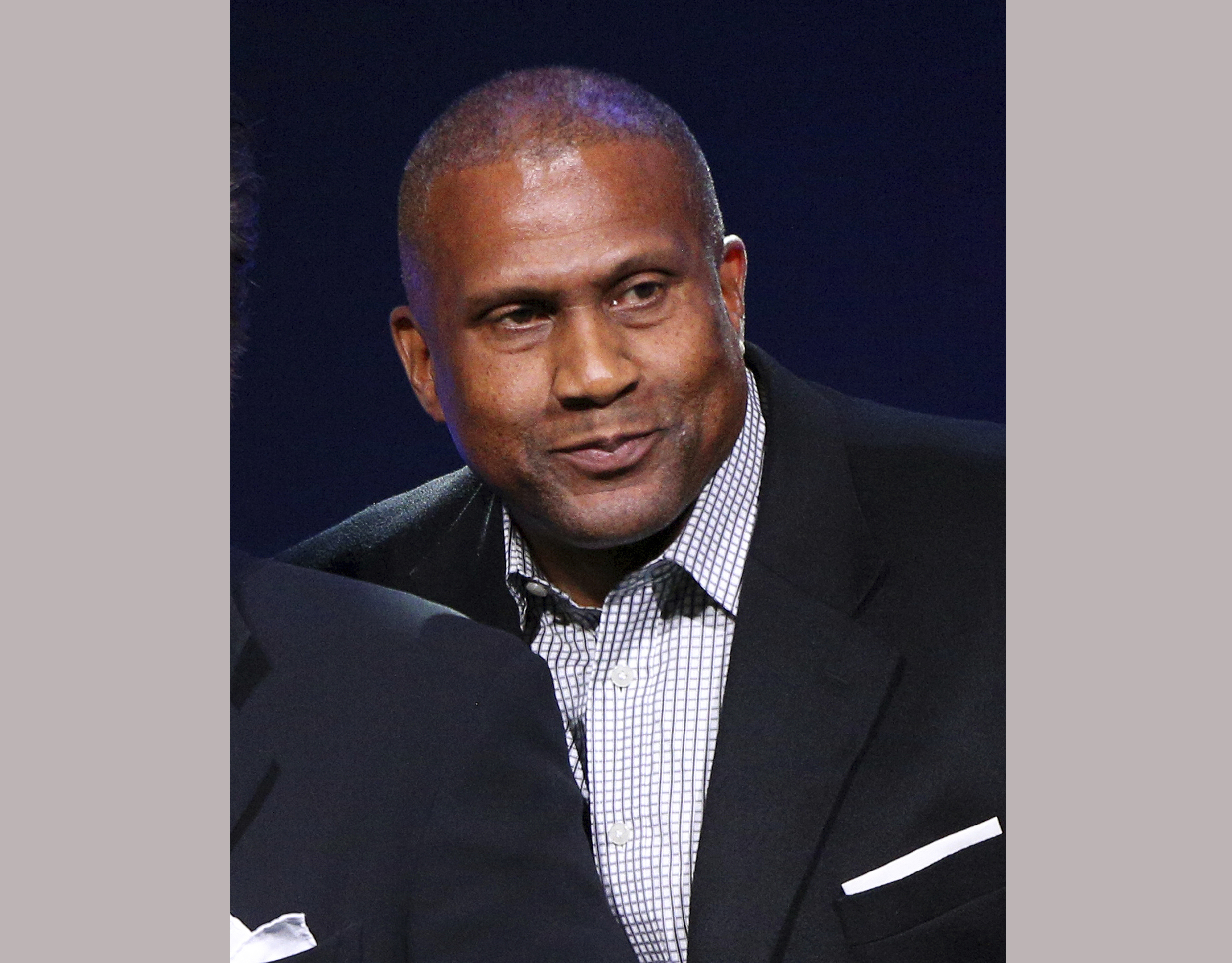 Producer of live events drops ties to Tavis Smiley