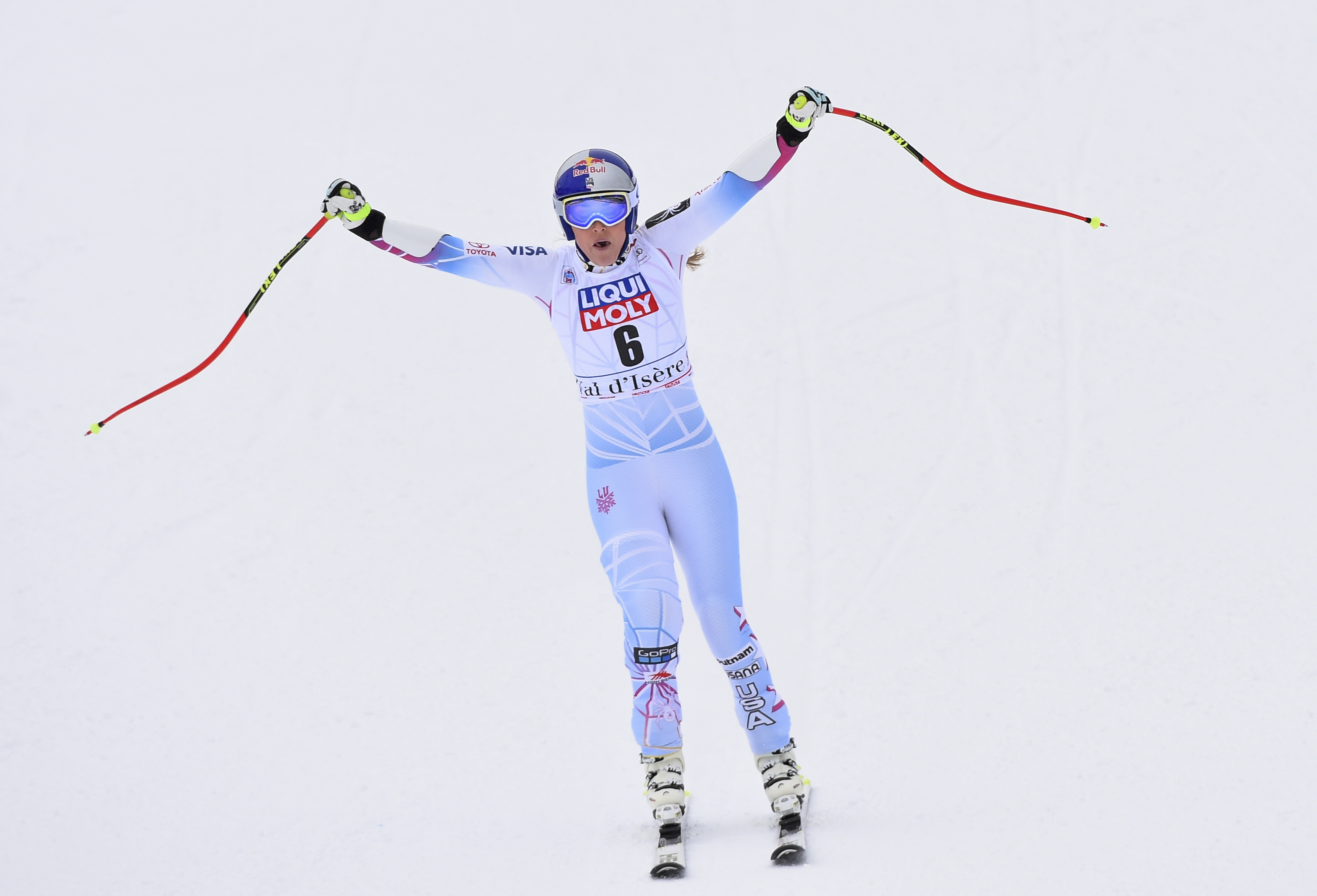 Lindsey Vonn takes WCup super-G race, 1st win of season