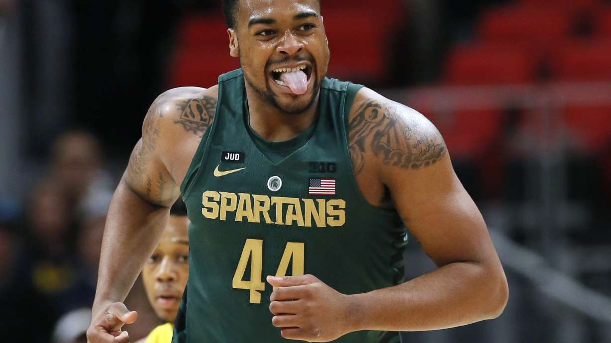 No. 2 Michigan State holds off upset-minded Oakland 86-73