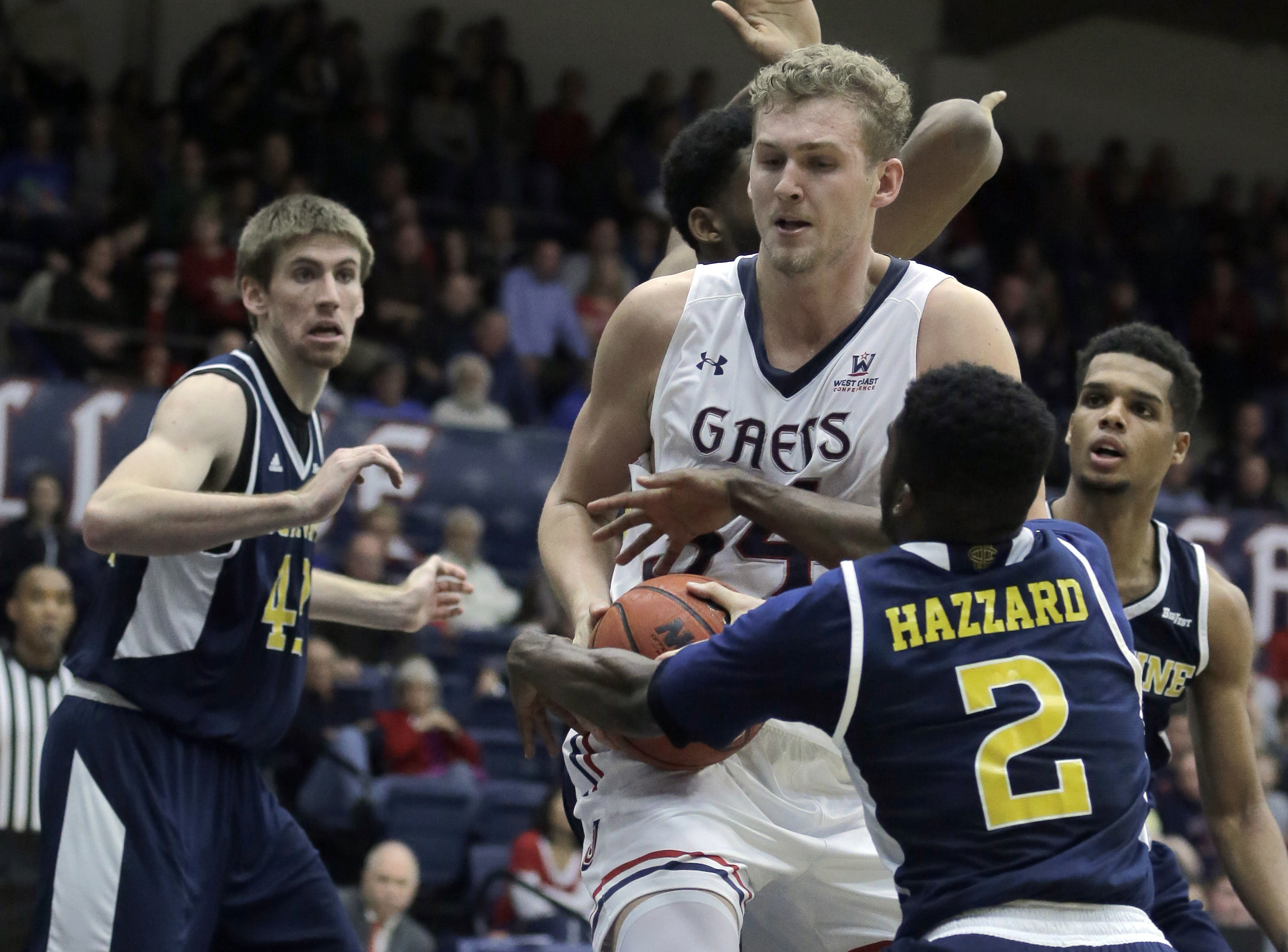 Saint Mary's stays strong down stretch, tops UC Irvine 73-66