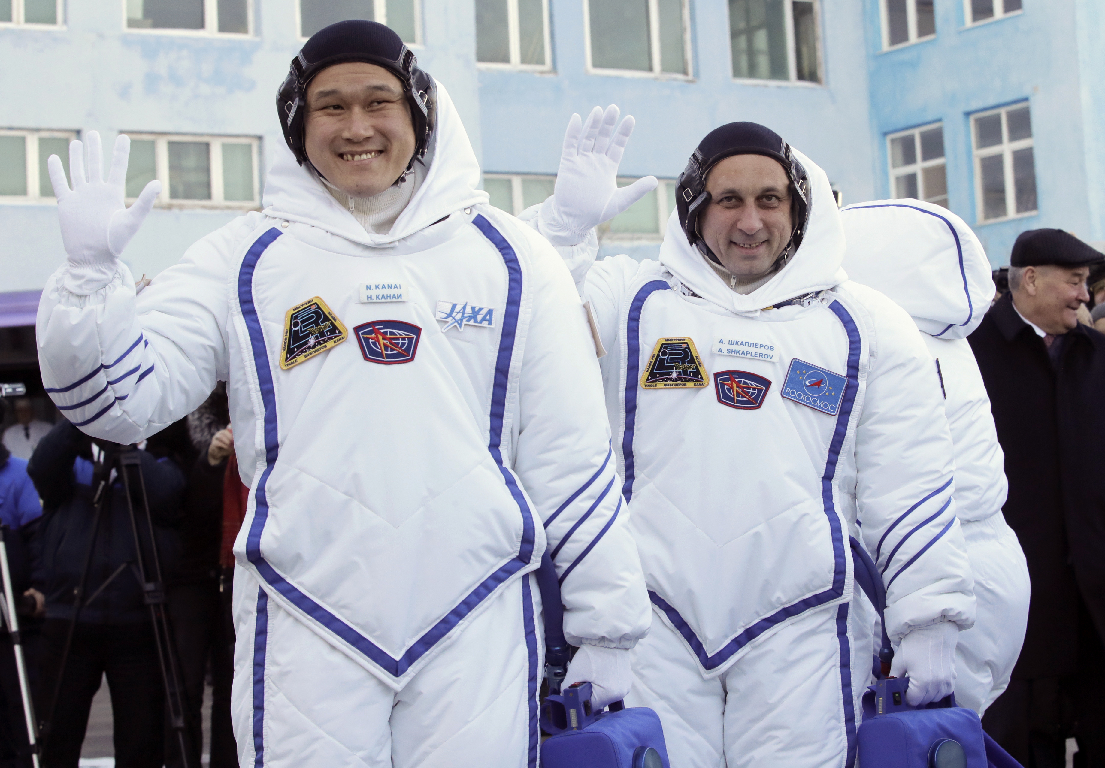 3 astronauts blast off for International Space Station