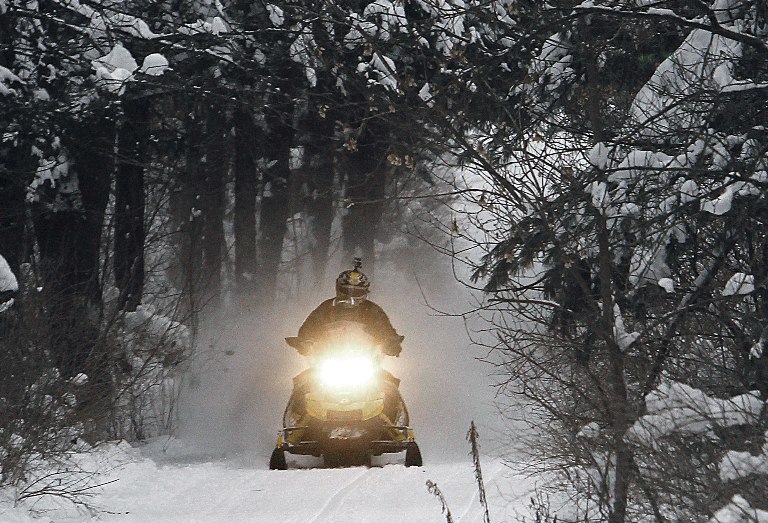 Snowmobile season off to good start in time of warming