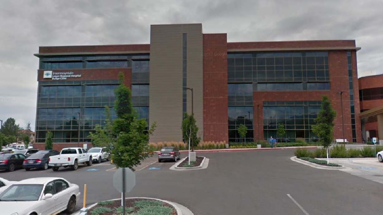 Couple donates device to Logan hospital to help grieving parents