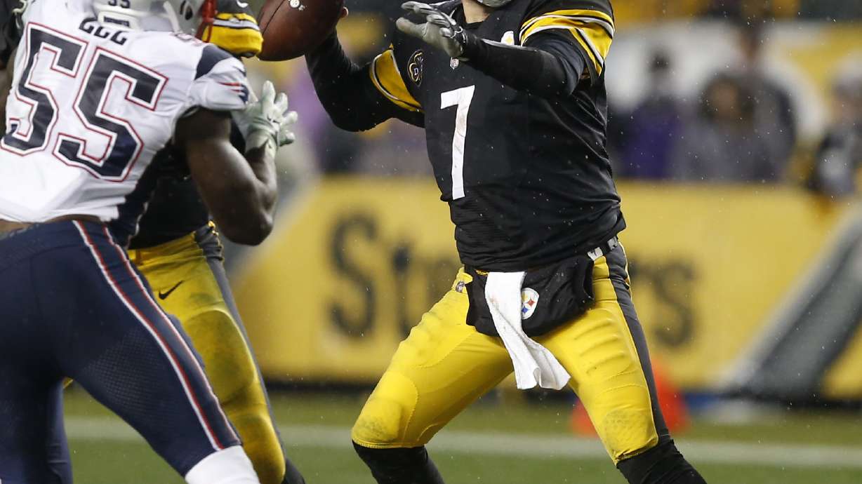 Patriots rally behind Gronkowski, edge Steelers 27-24