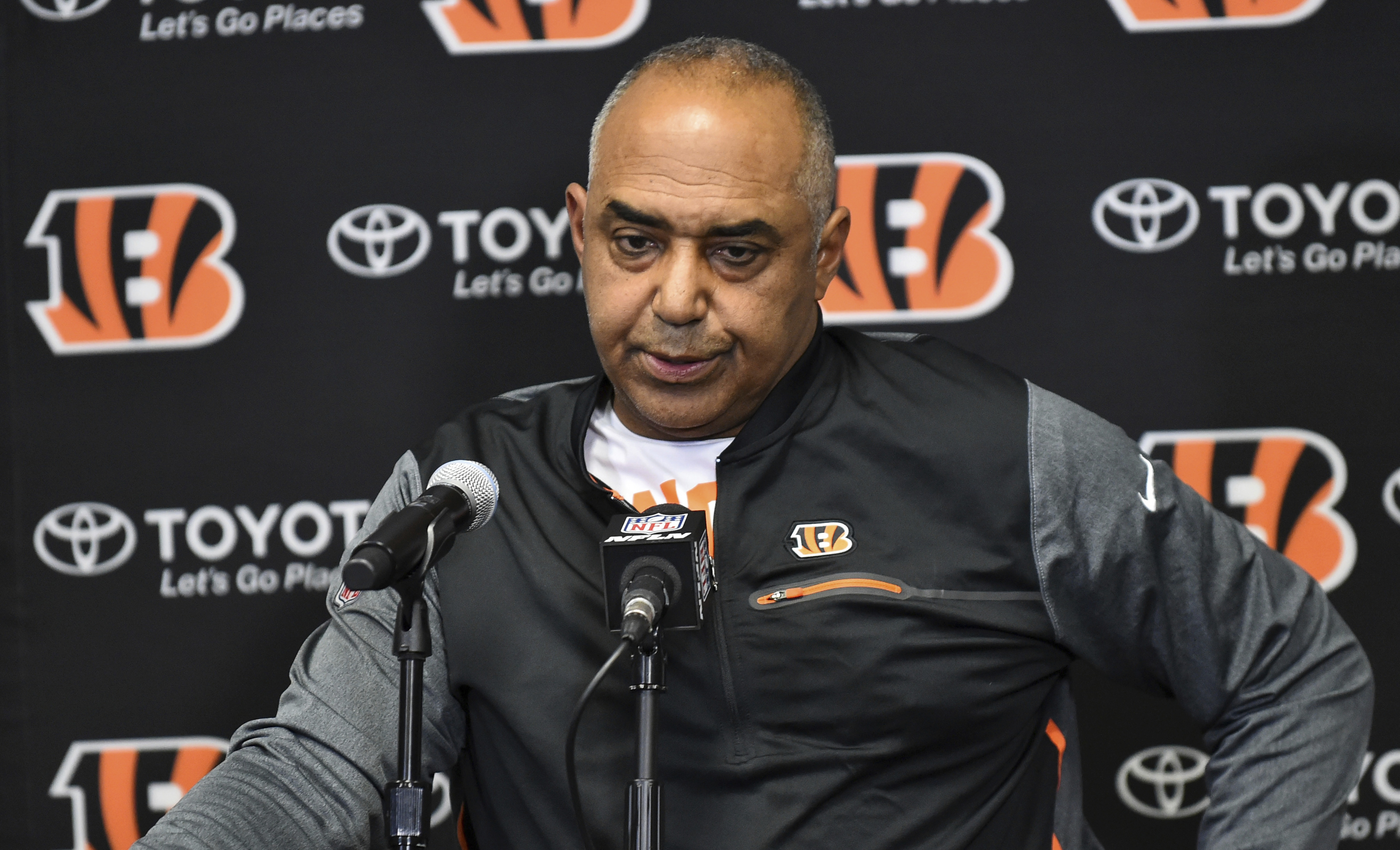 Bengals' Marvin Lewis noncommittal about next year
