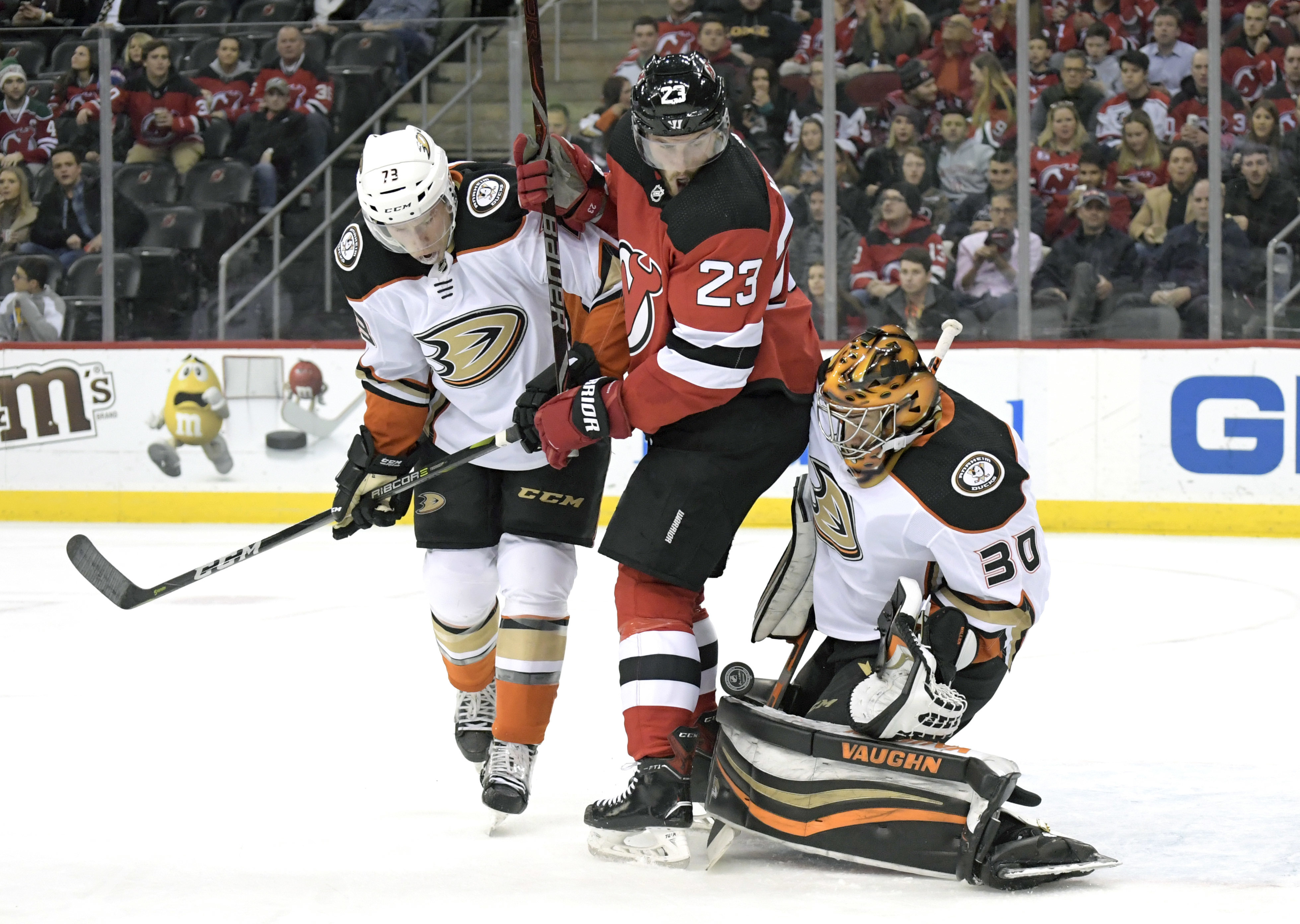 Noesen scores 2 late goals as Devils rally to beat Ducks