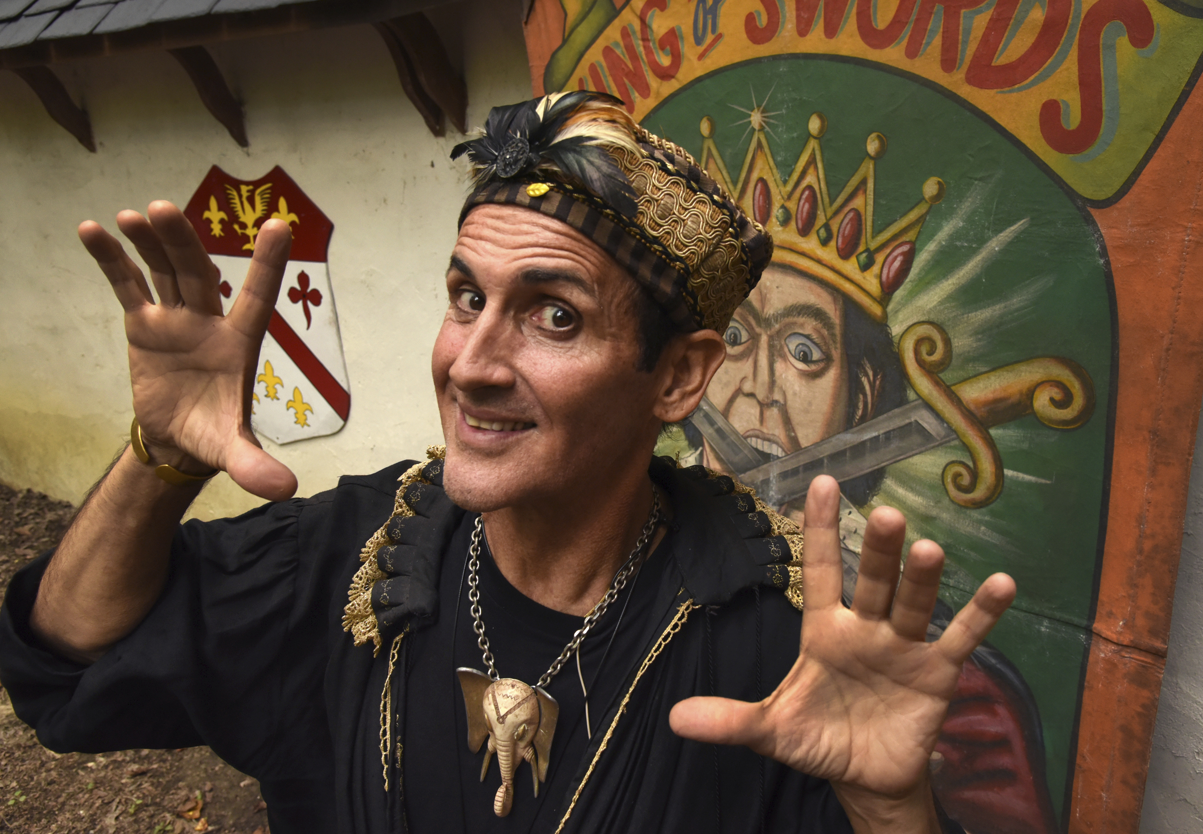 Sword-swallower who once ran museum called Freakatorium dies