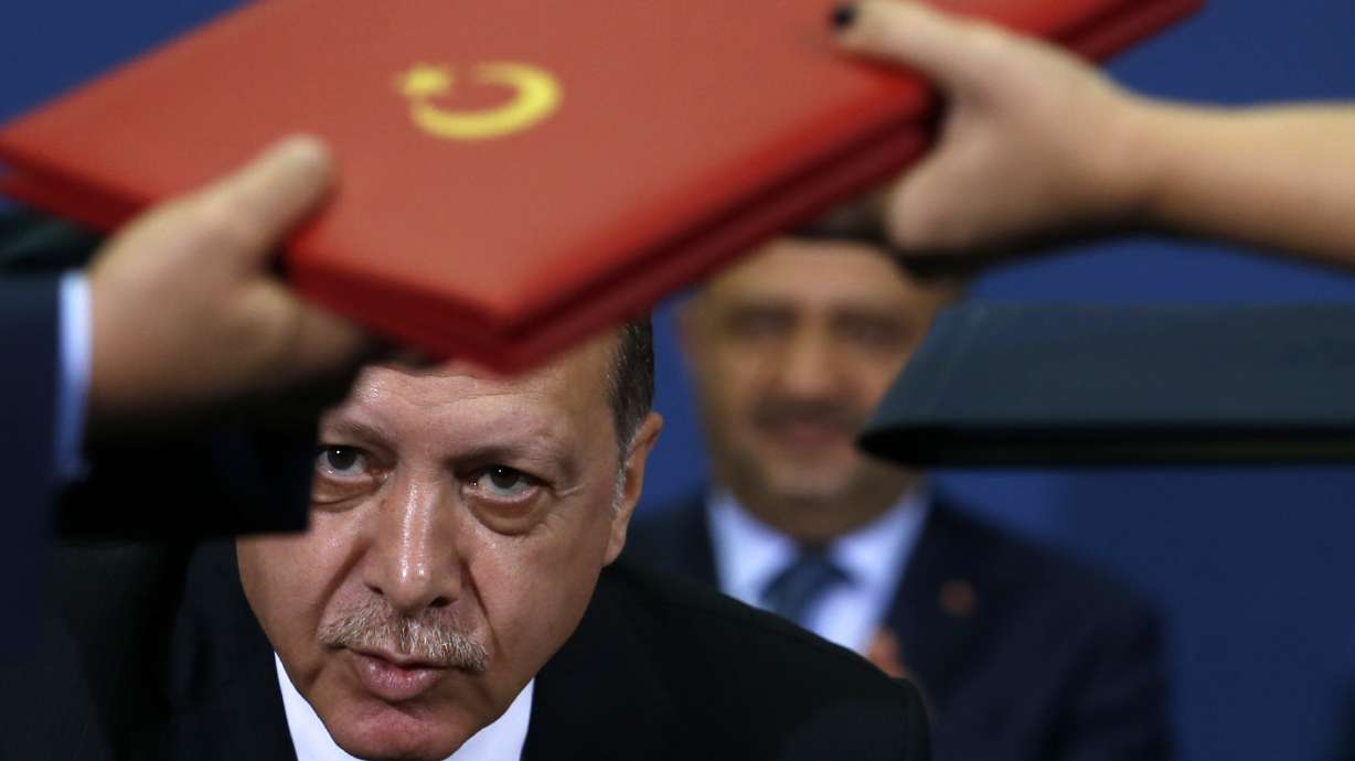 Turkey's leader slams UAE over 'forefathers' retweet