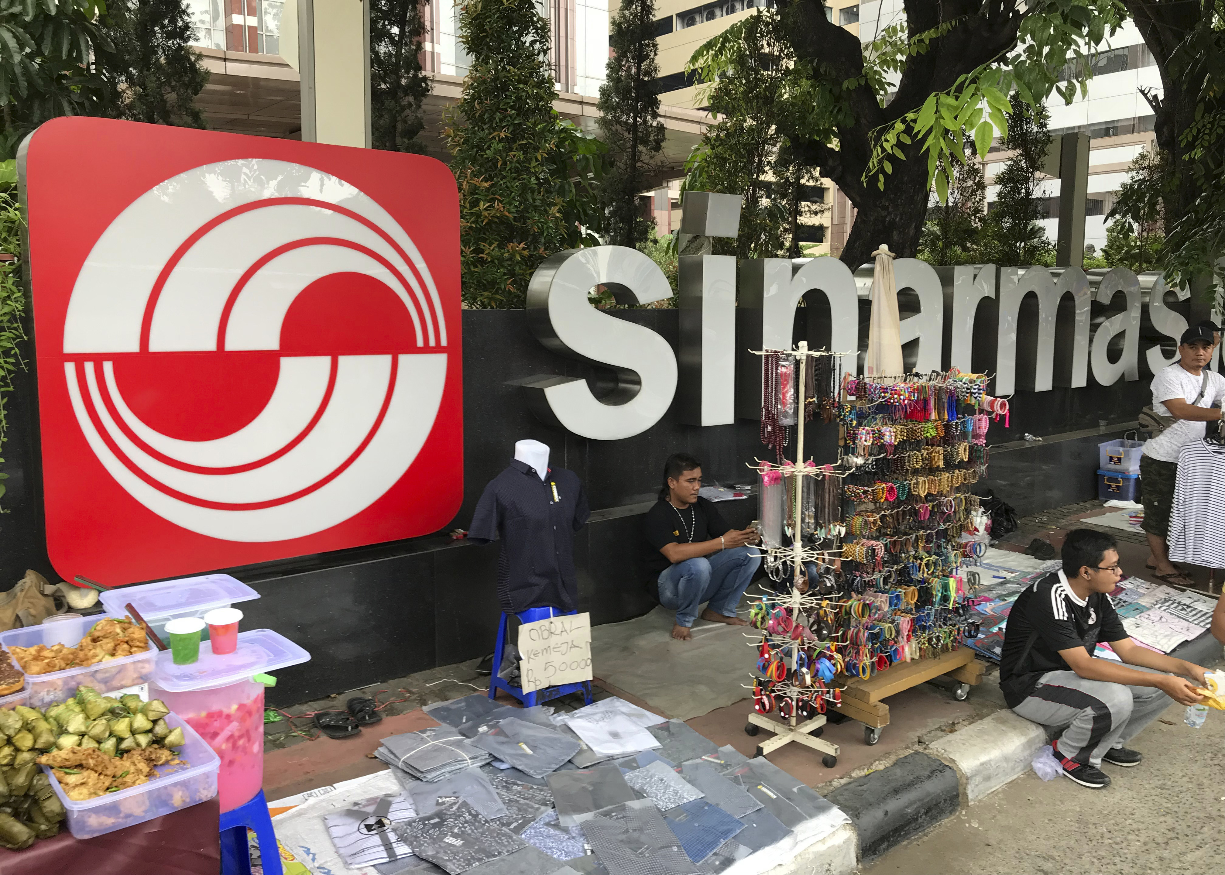 Greenpeace calls for investigation into Sinarmas dealings