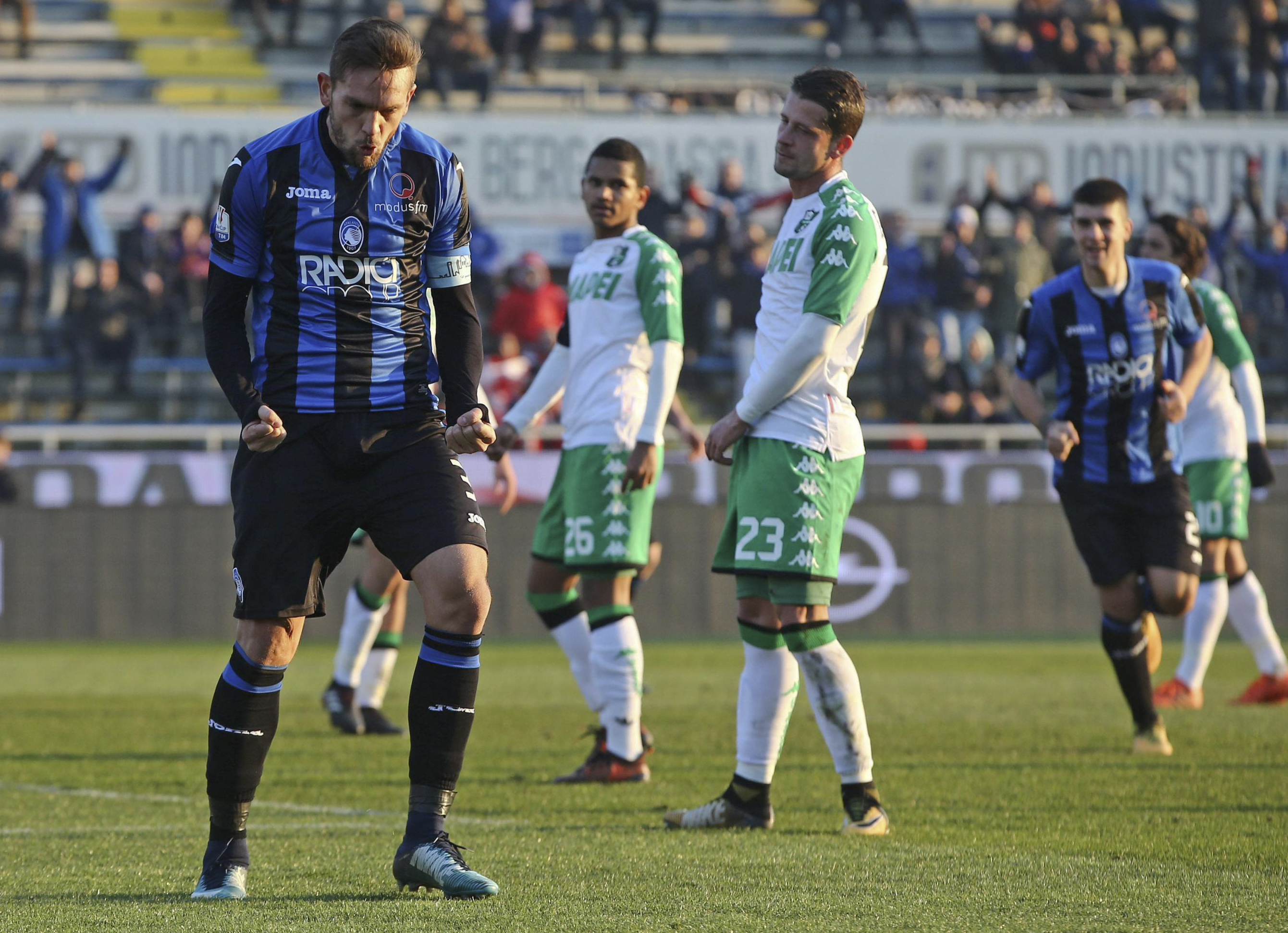 Dybala responds to being benched with a goal in Juventus win