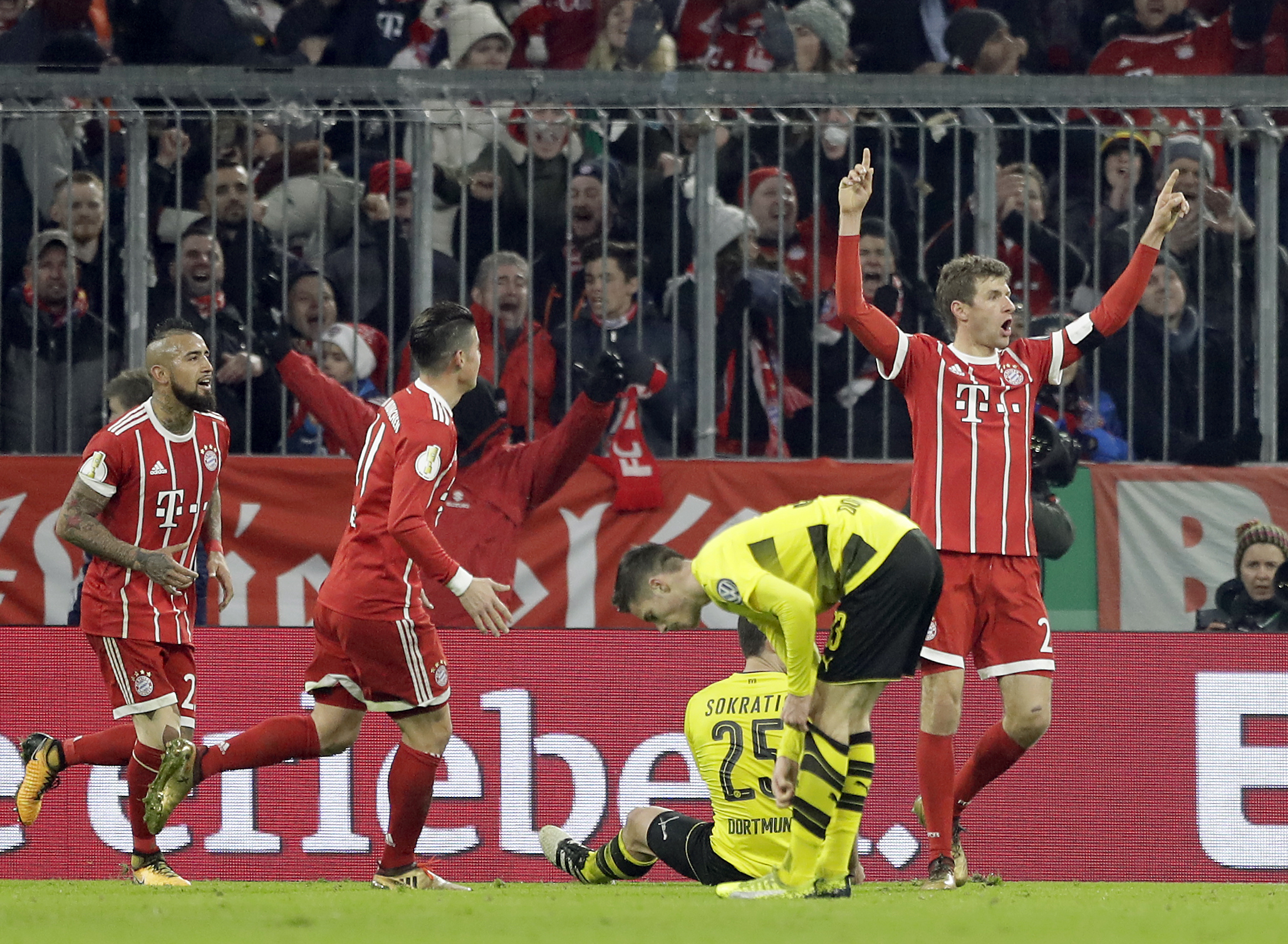 Bayern beats defending champ Dortmund 2-1 in German Cup