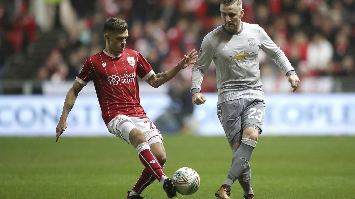 Man United League Cup defense ended by 2nd-tier Bristol City