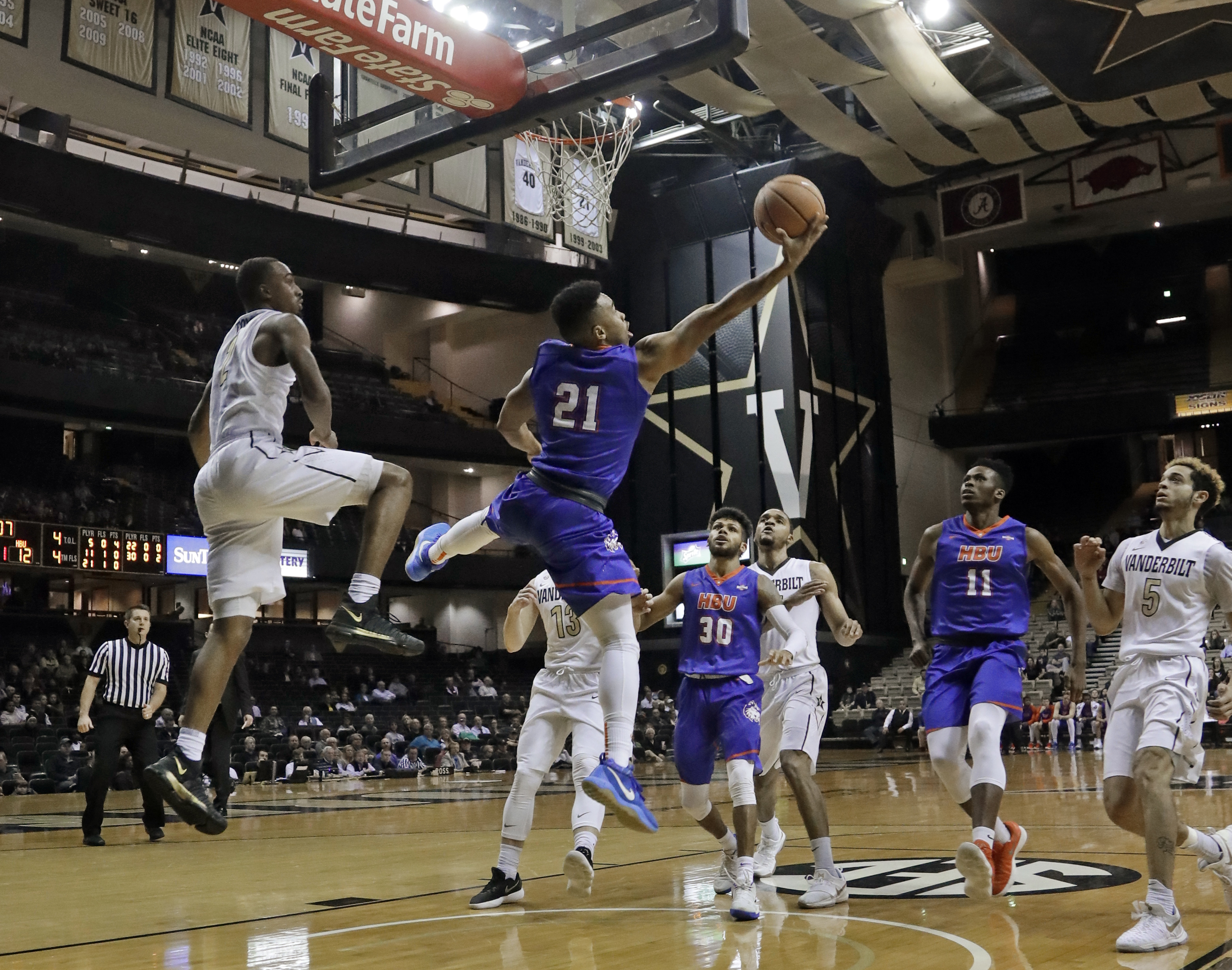 Vanderbilt ends skid with win over Houston Baptist