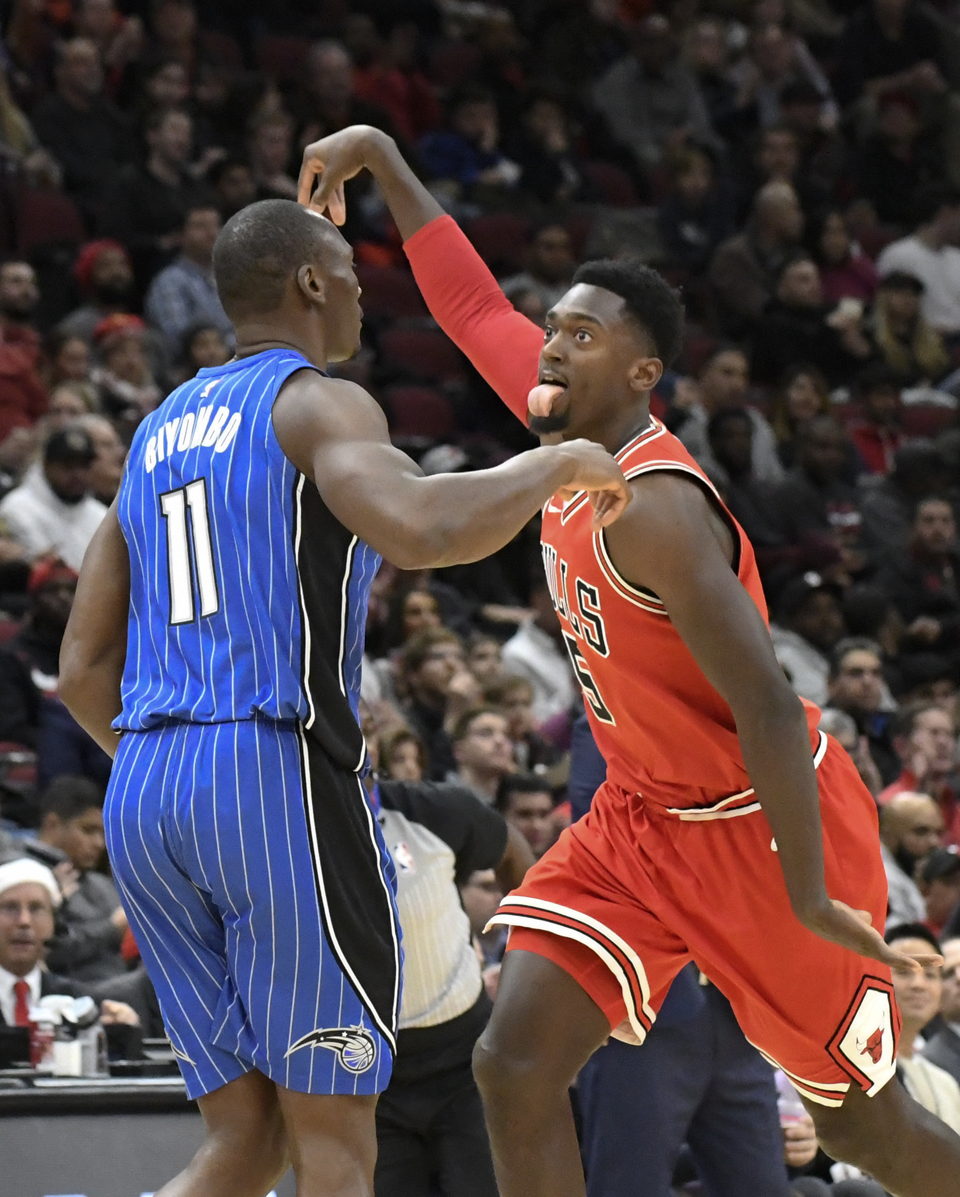 Valentine, Mirotic help Bulls top Magic for 7th straight win