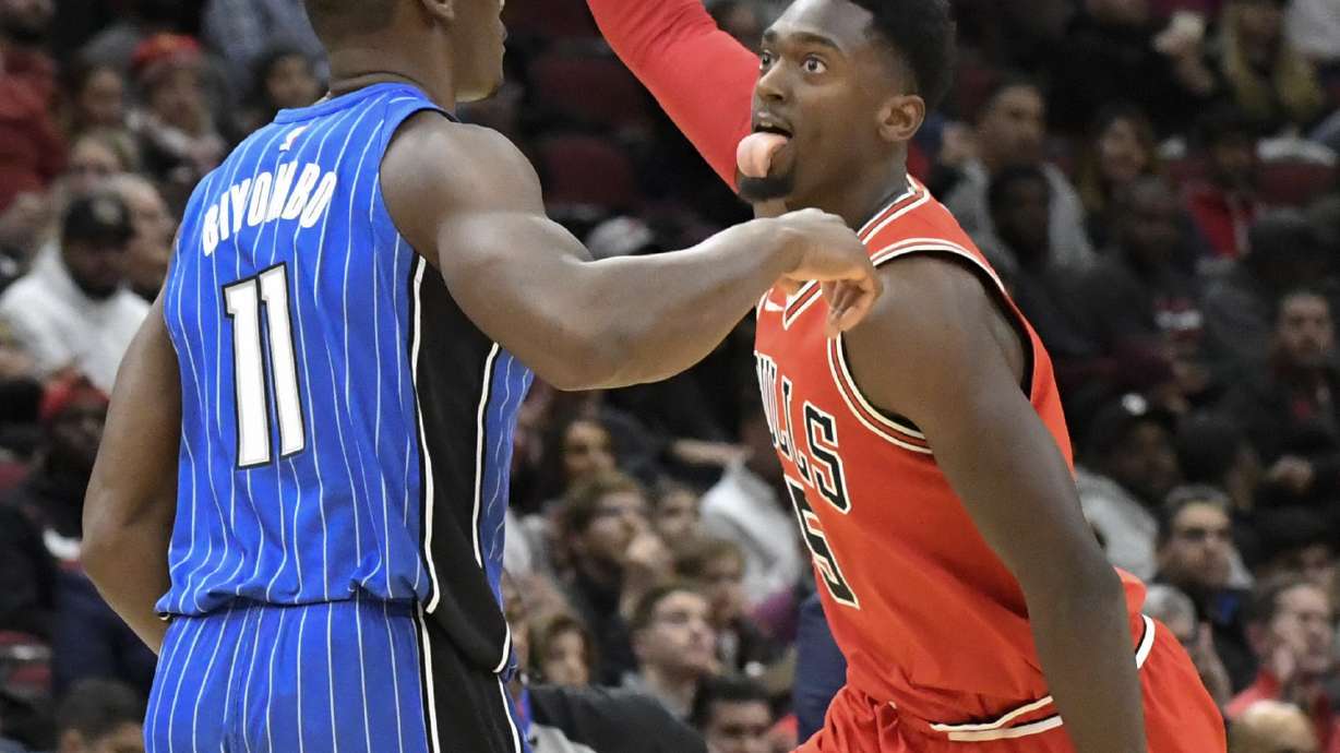 Valentine, Mirotic help Bulls top Magic for 7th straight win