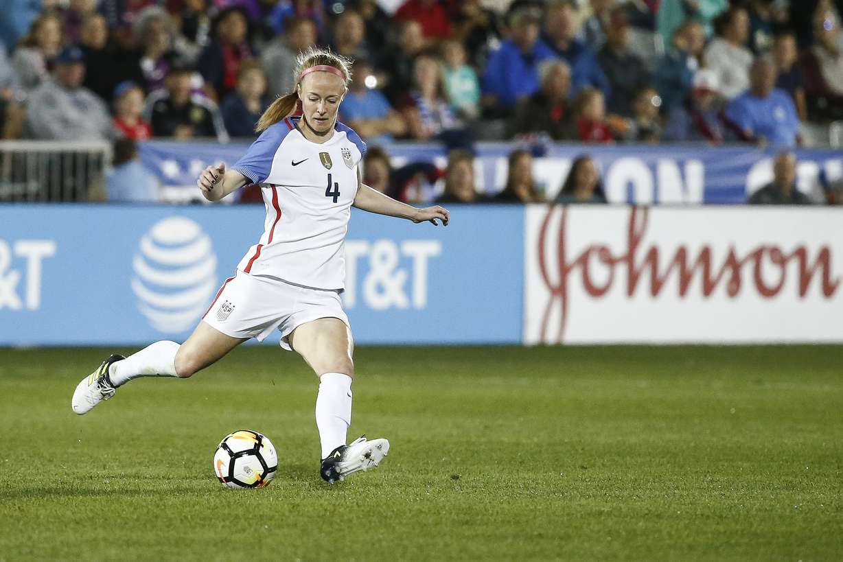 United States defender Becky Sauerbrunn (4) plays against New Zealand during the first half of an international friendly soccer match in Commerce City, Colo., Friday, Sept. 15, 2017. (AP Photo/Jack Dempsey)