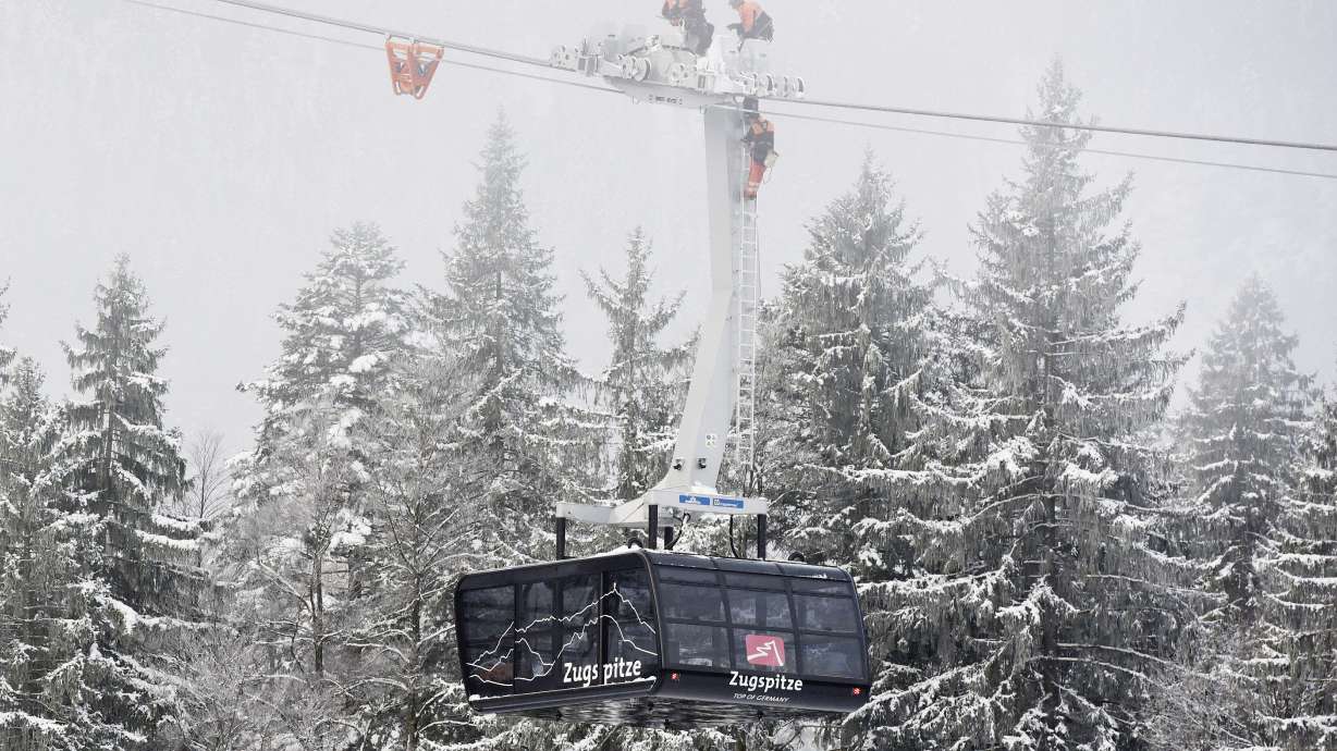 Germany's highest peak gets new record-breaking cable car