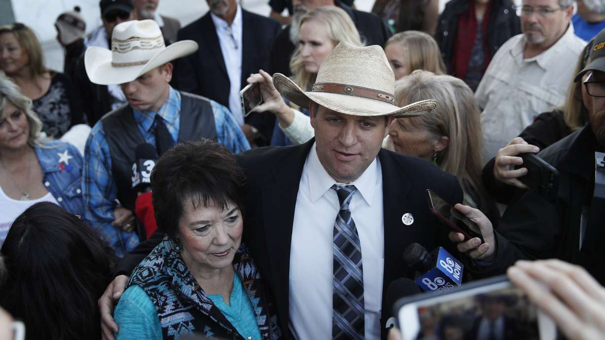 Bundys looking to clear charges, not start next land fight