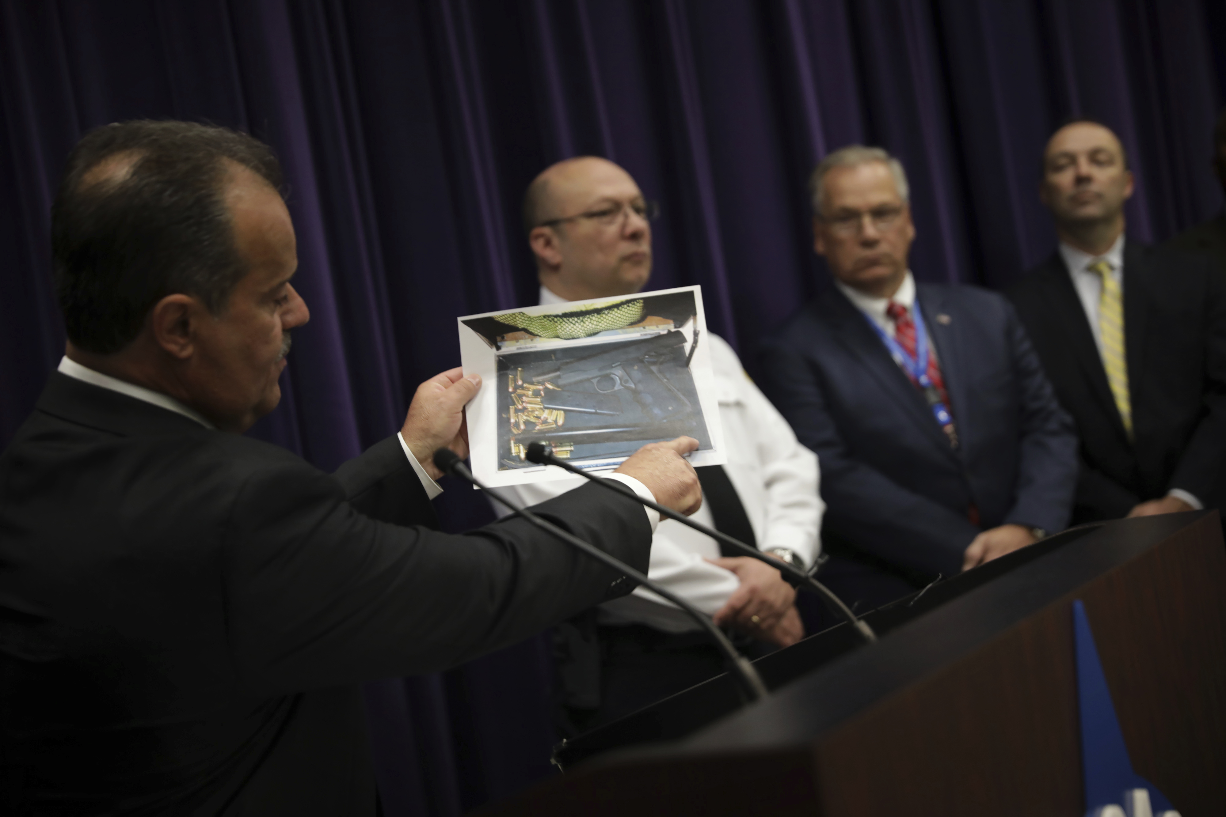 Chicago police arrest dozens selling drugs, guns on Facebook