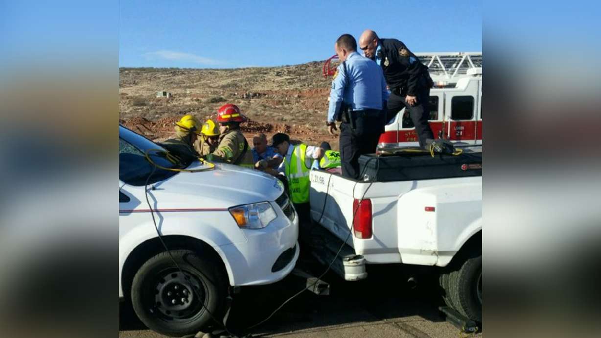 Strangers step in to help man crushed between 2 vehicles