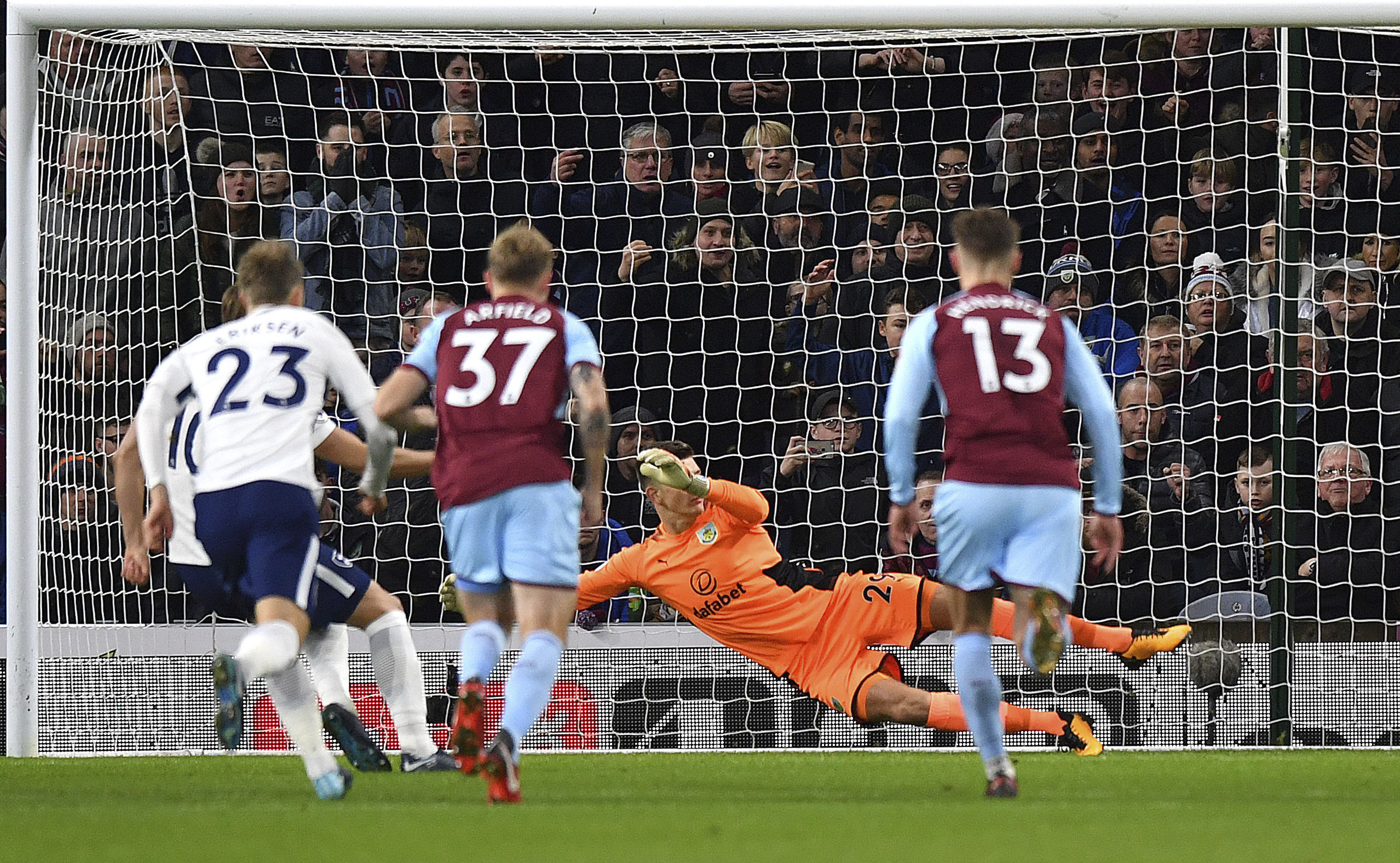 Kane matches Shearer for 36 EPL goals in calendar year