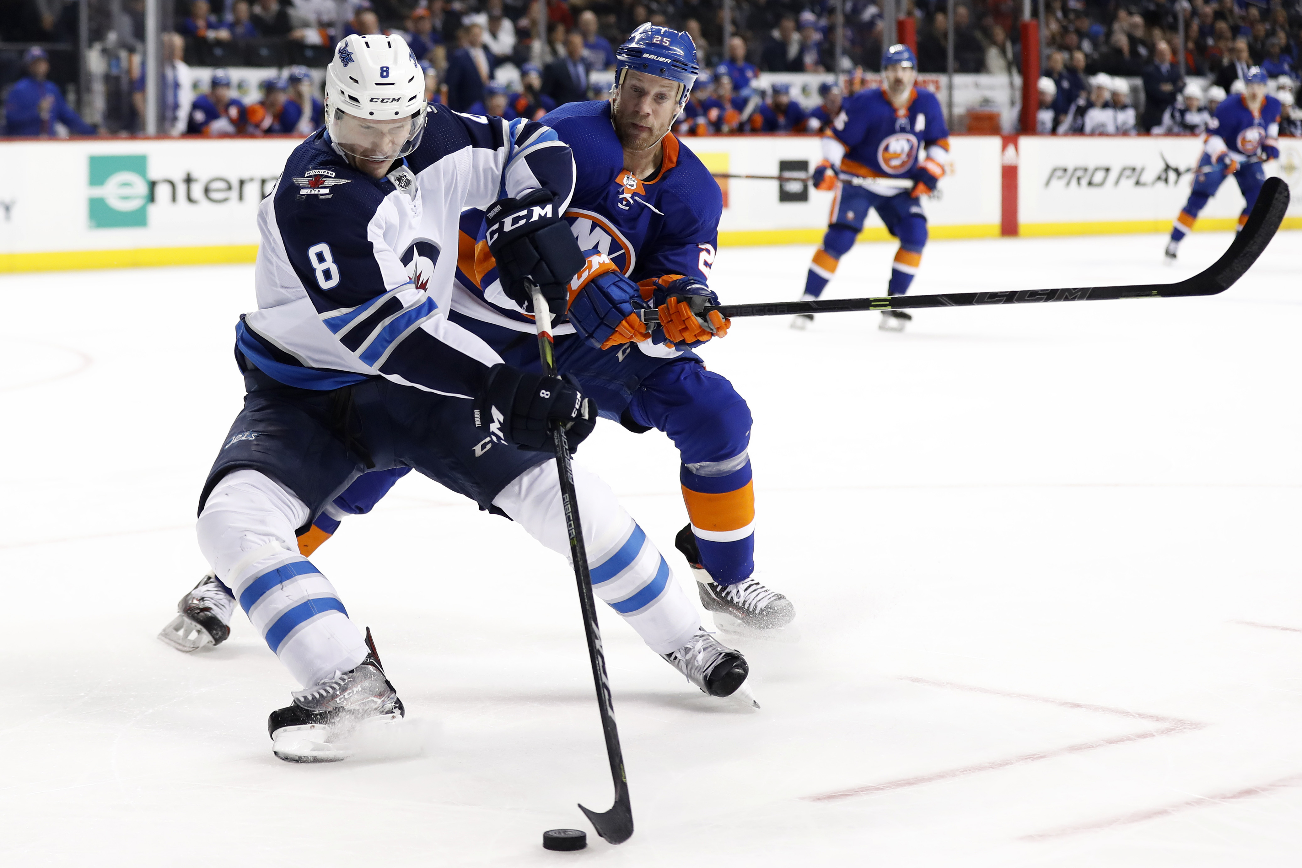 Barzal powers Islanders past Jets 5-2