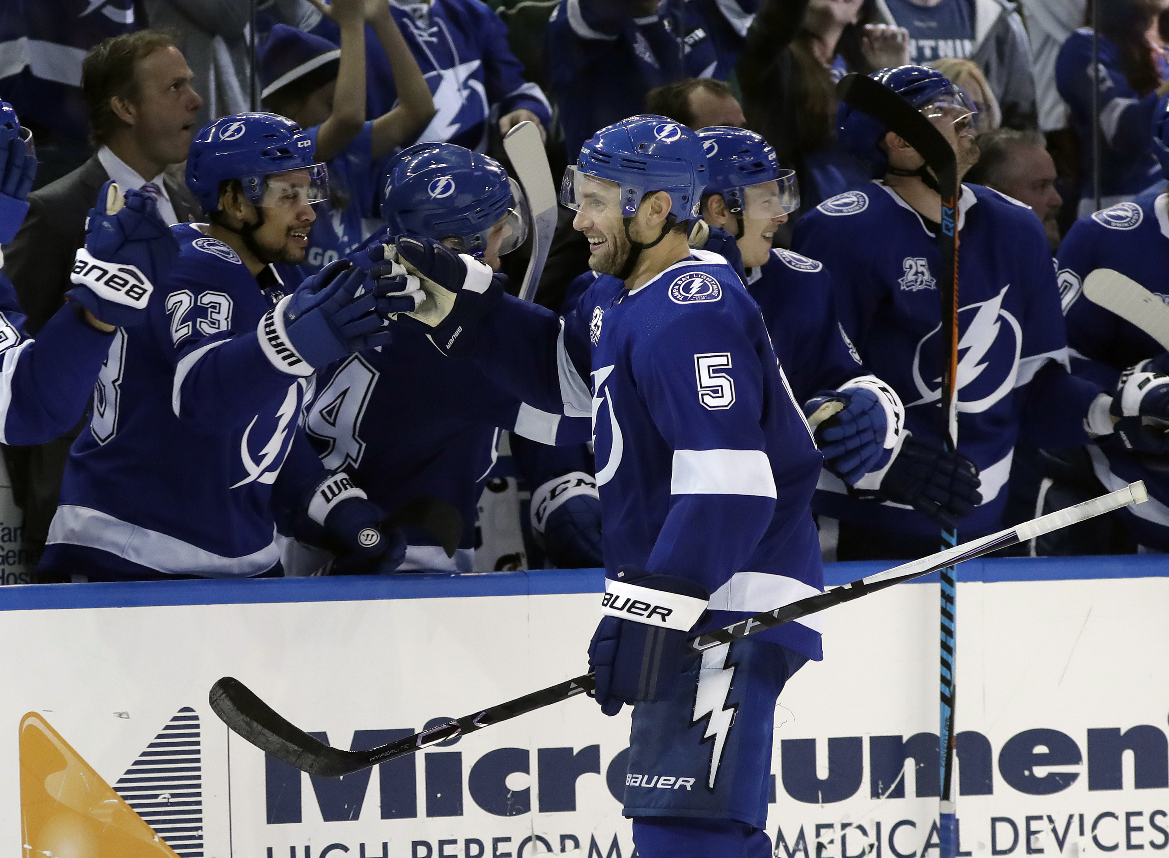 Vasilevskiy perfect, Lightning get 3 goals late to top Wild