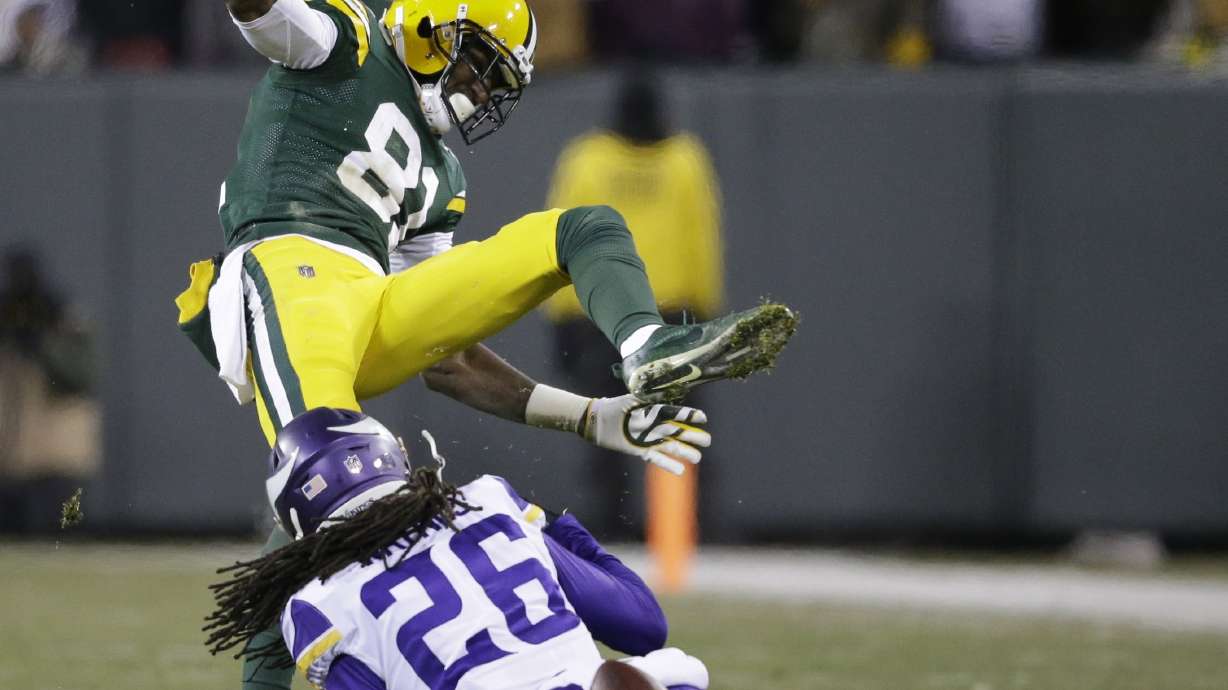 Vikings shut out Packers 16-0, keep eye on 1st-round bye