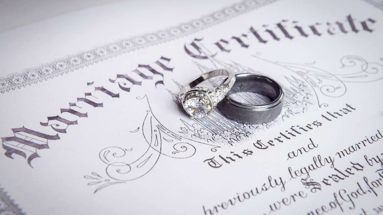 Former Utah first lady pushes for premarital education incentive