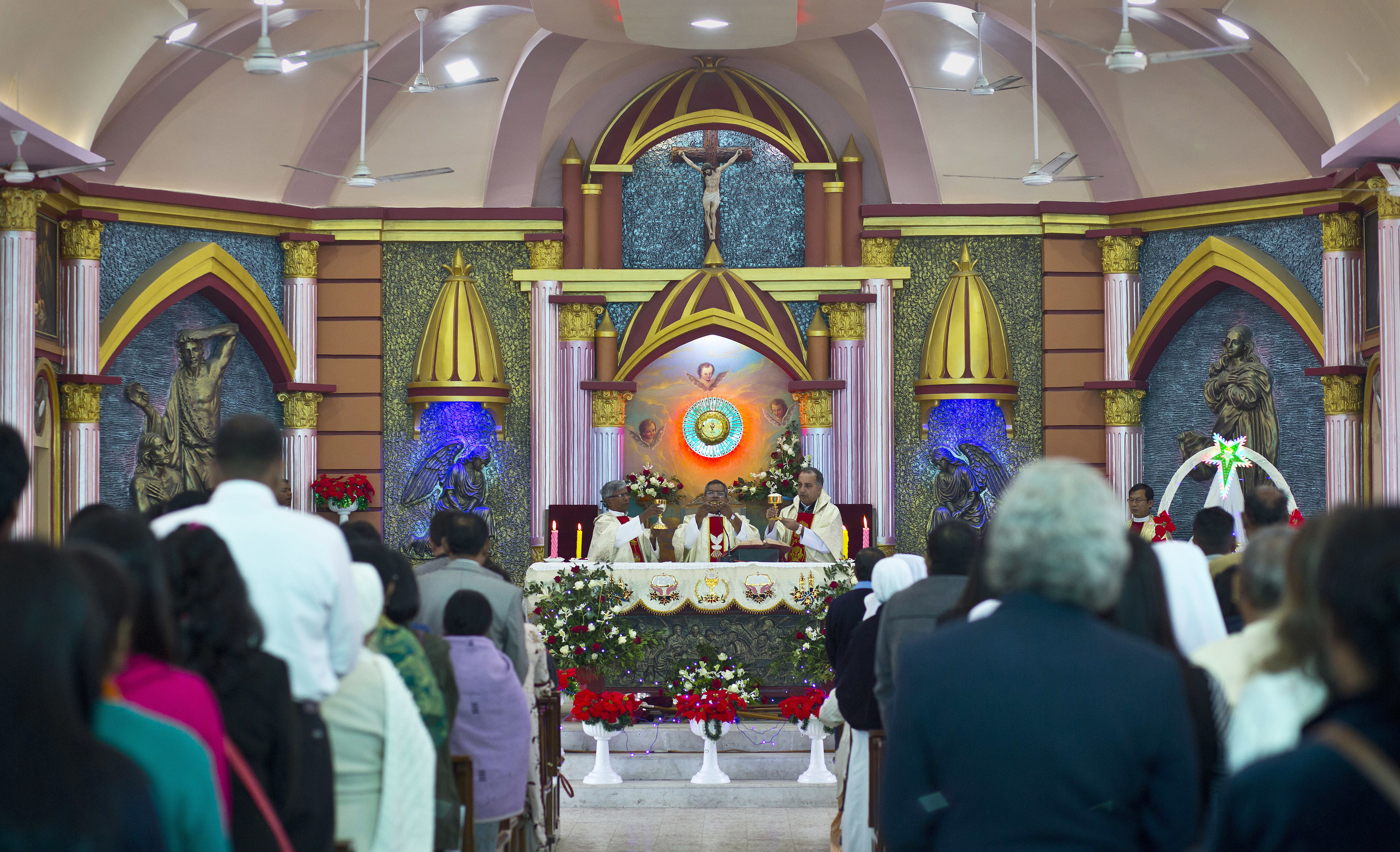 India tightens Christmas security after Christians attacked