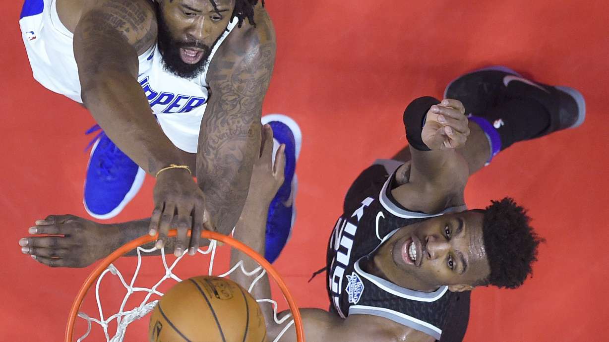 Harrell, Williams key Clippers bench in 122-95 rout of Kings