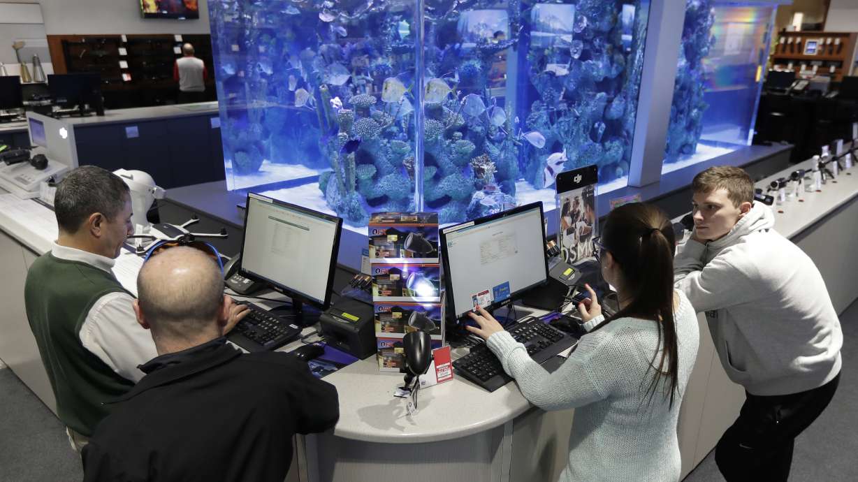 Small retailers capitalized on strengths for holiday season