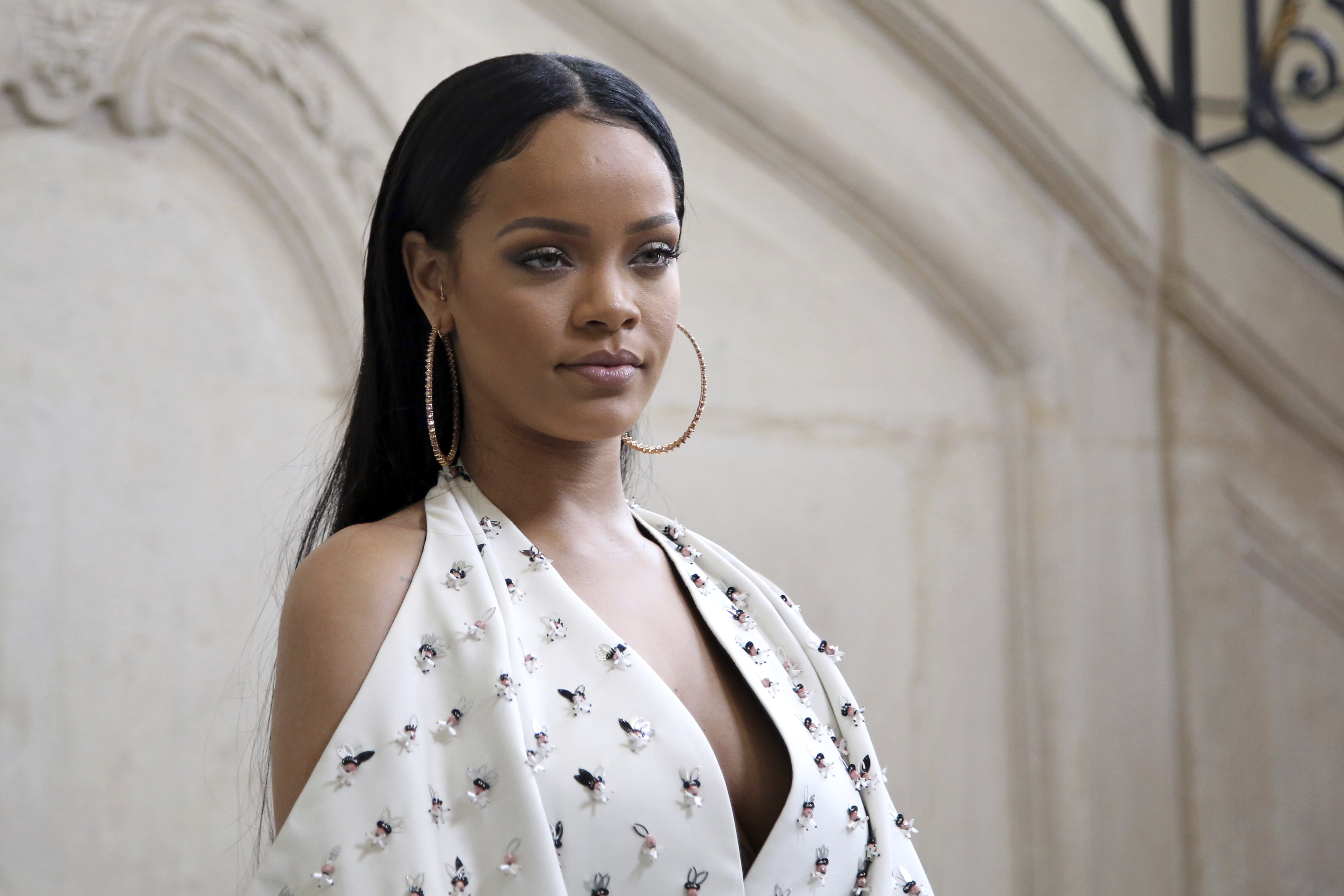 Rihanna mourns cousin's death, calls an end to gun violence