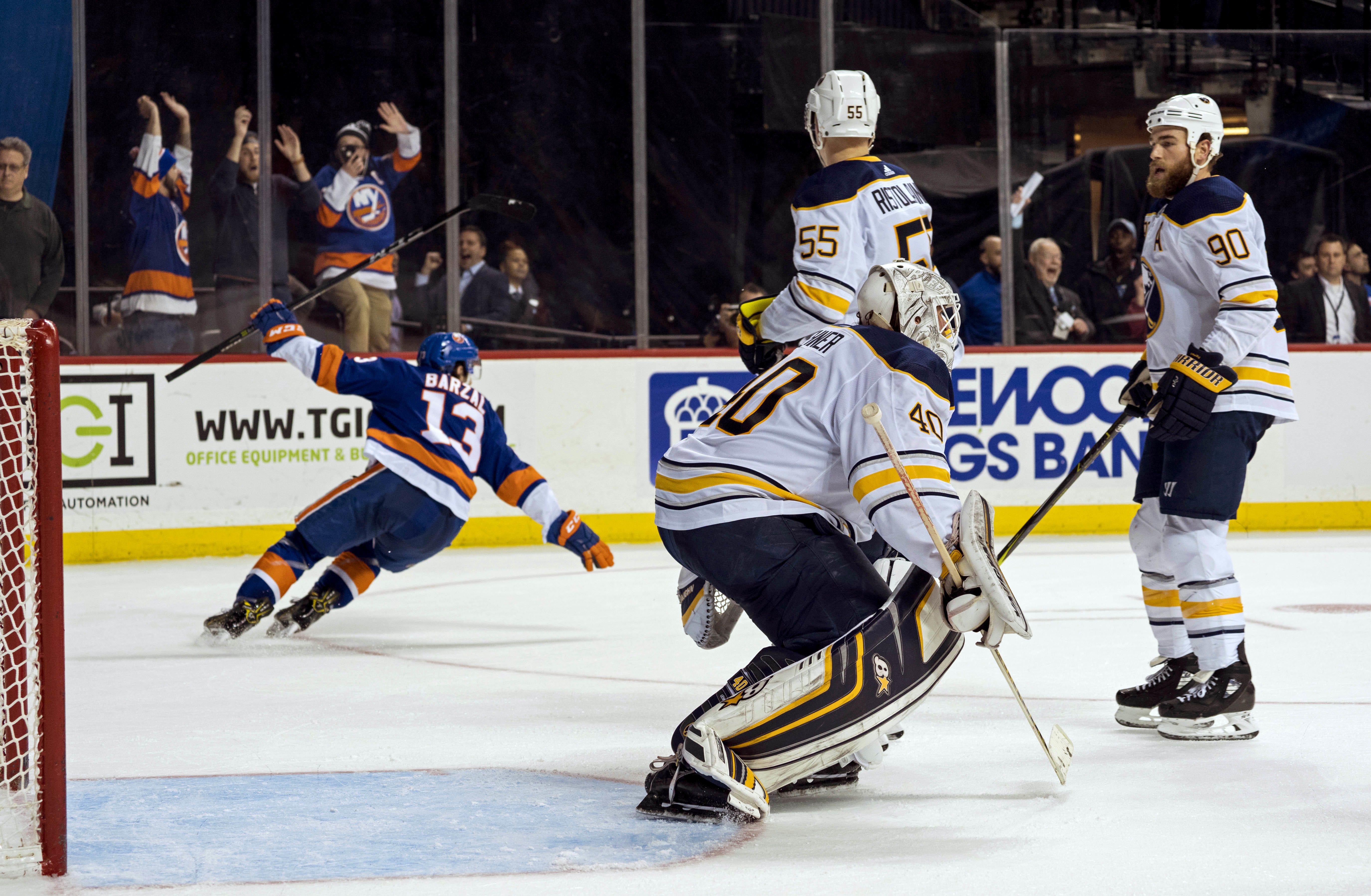 Islanders come from behind to beat Sabres 3-2 in OT