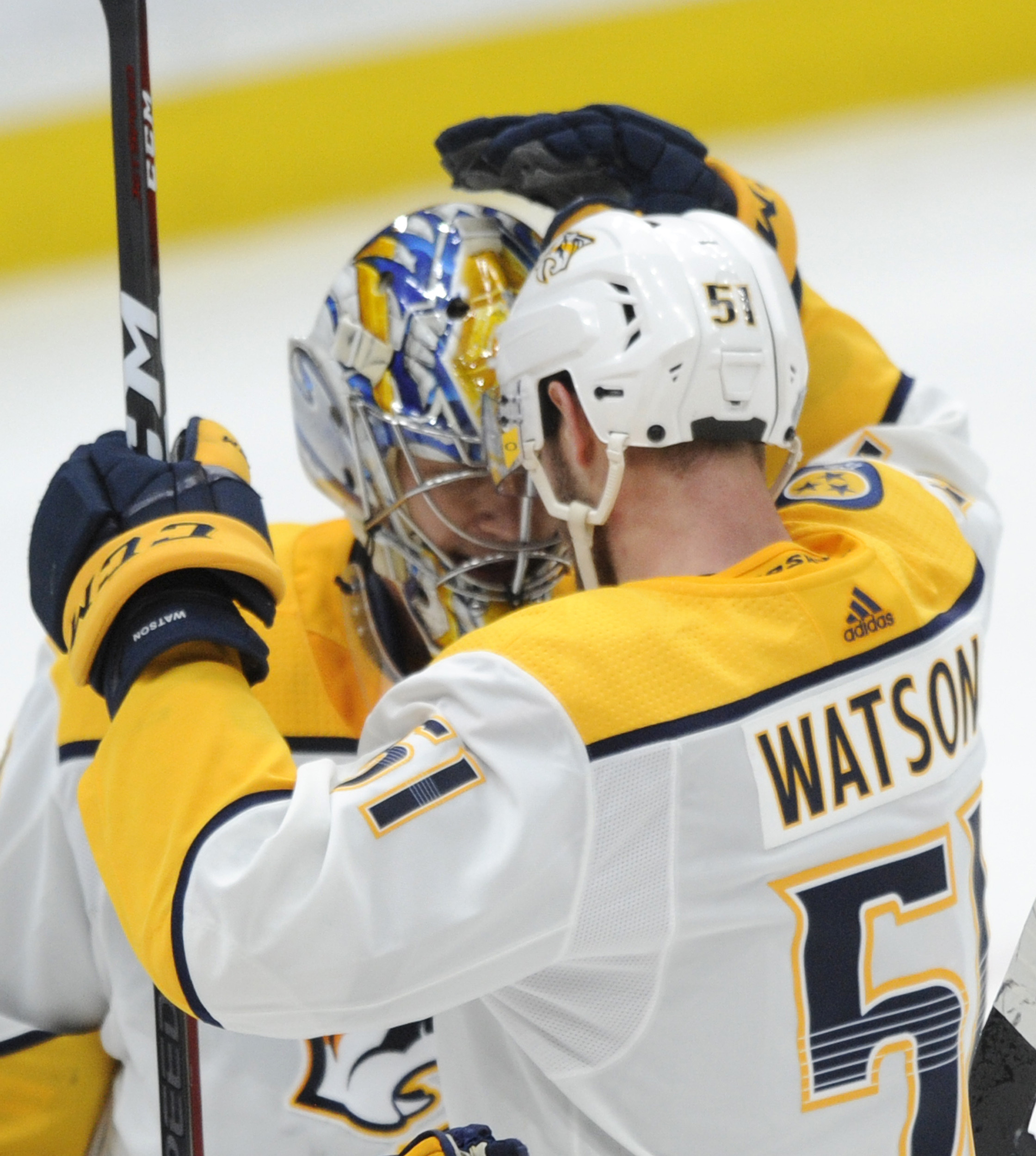 Jarnkrok scores, Rinne shines as Predators beat Blues 2-1