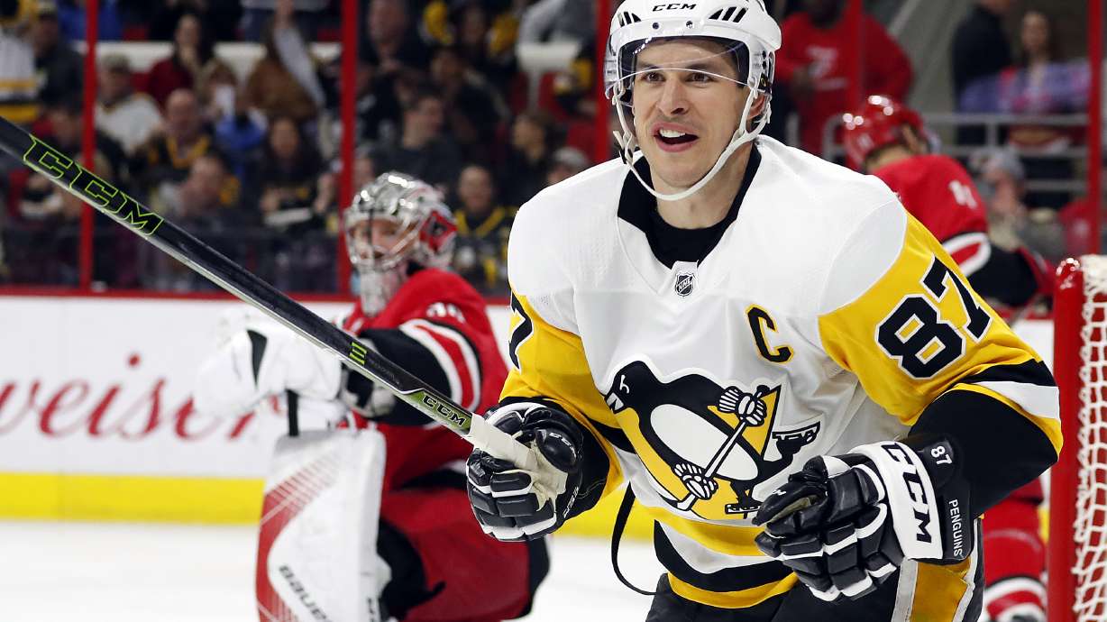 Hurricanes beat Penguins 2-1 for 4th straight win