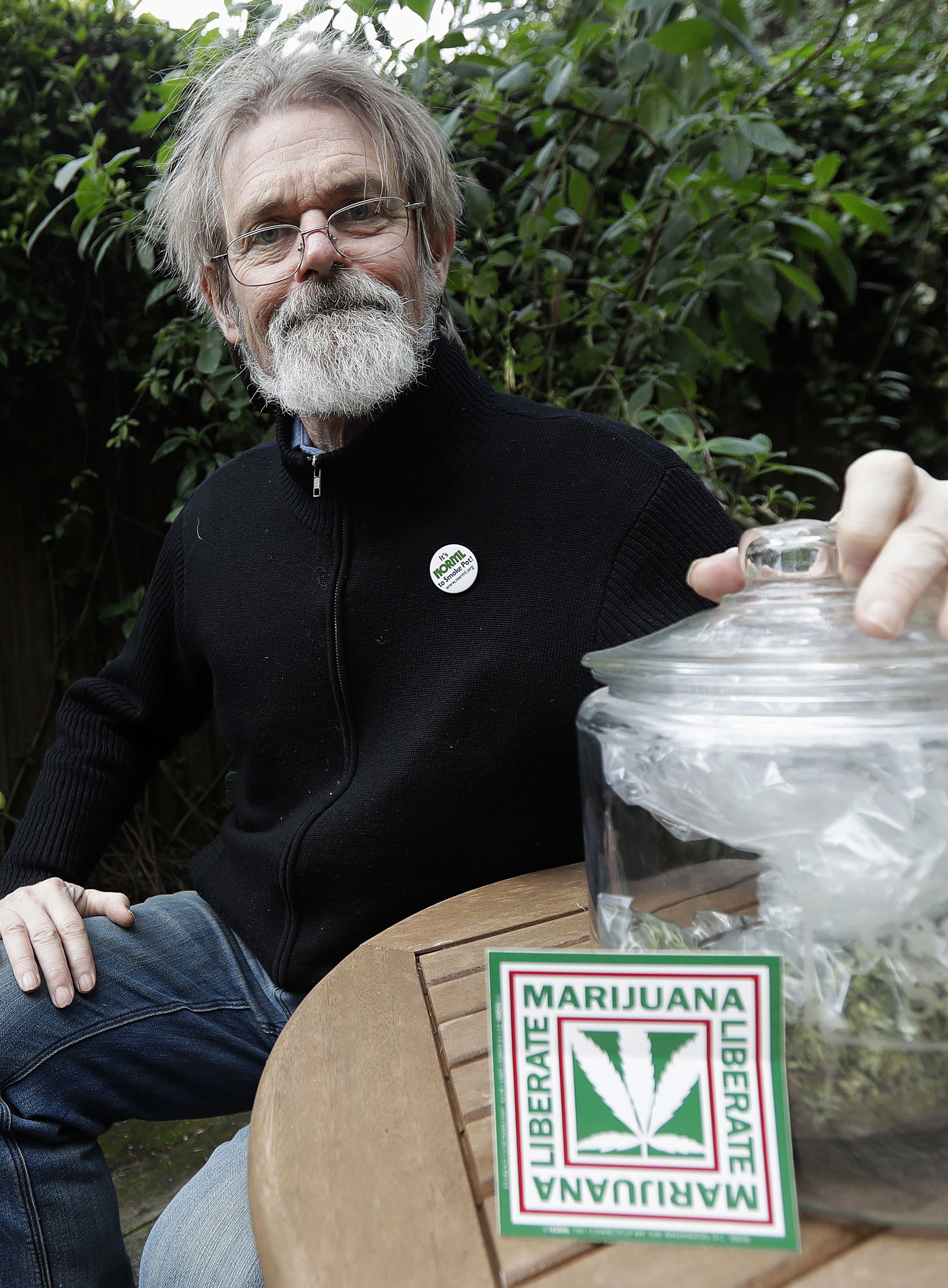 The Latest: Over 70 CA shops licensed to sell retail pot