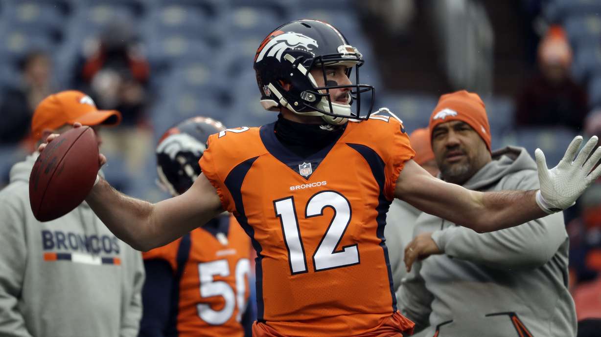 Mahomes leads Chiefs past Broncos 27-24 in 1st start